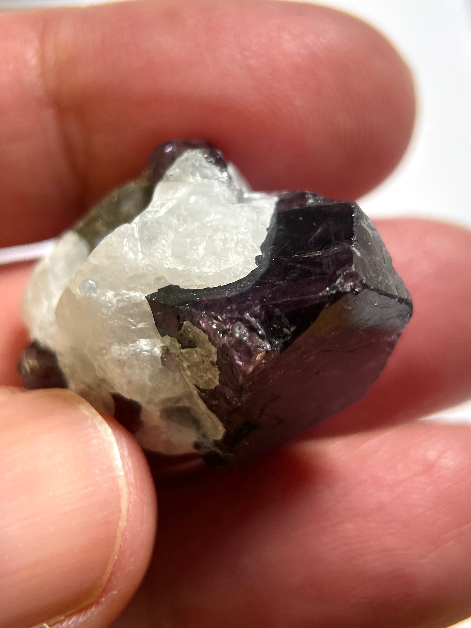 58.18Ct / 11.63Gm Spinel Crystal On Matrix Mahenge Tanzania Untreated Unheated. 2.7 X 2.1 1.7Cm