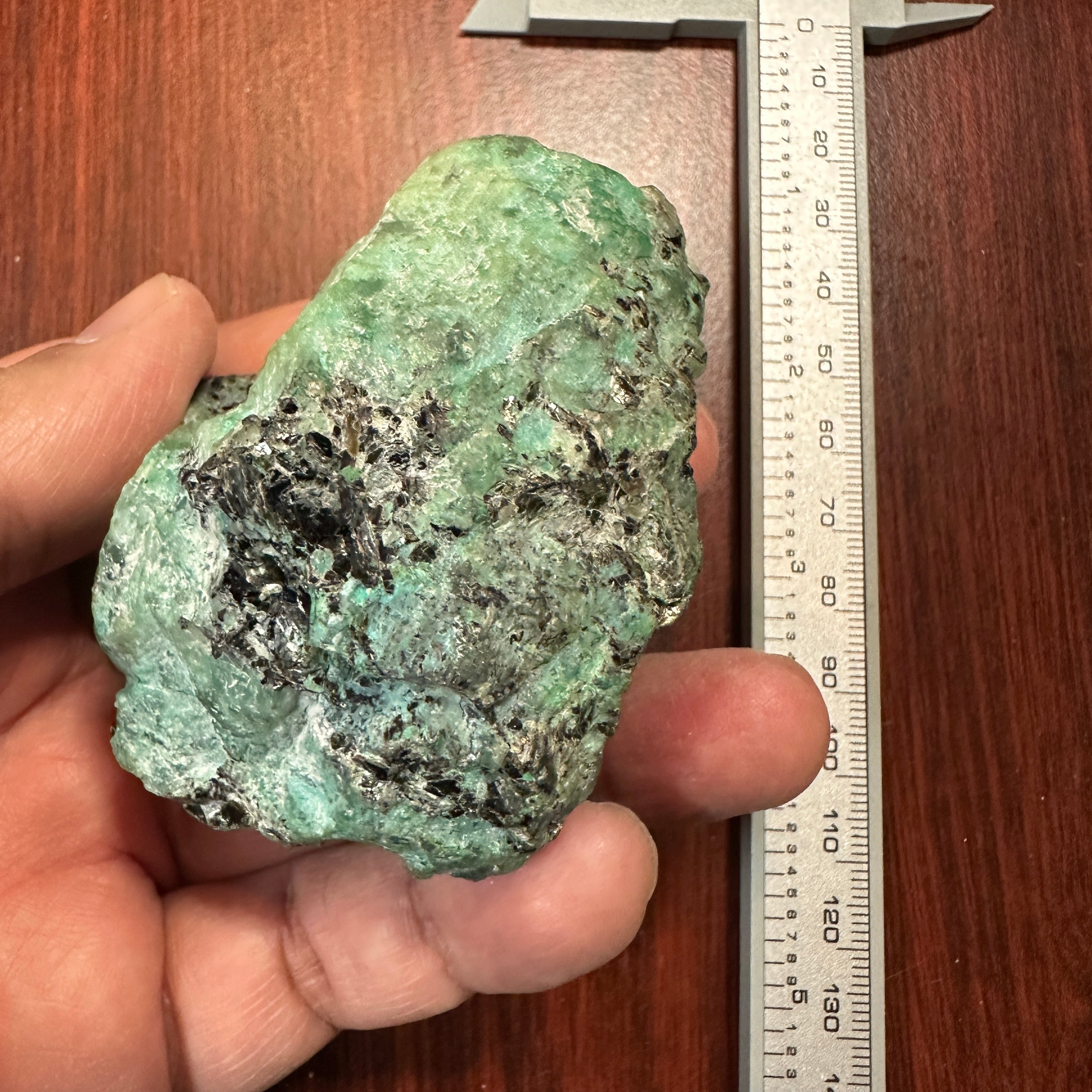 199.50Gm Emerald Crystal Tanzania Untreated Unheated