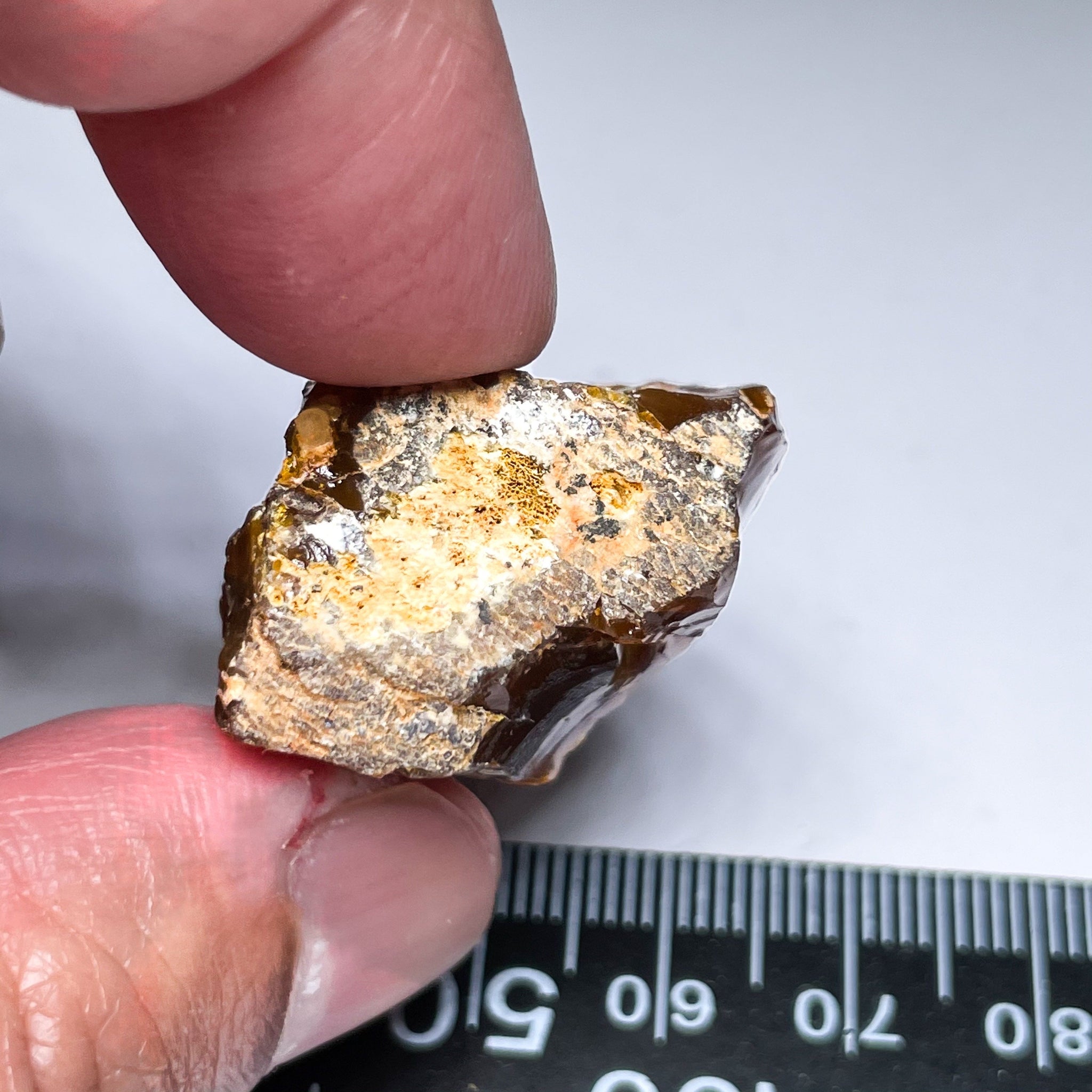 60.00Ct Opal Tanzania Untreated Unheated From A 1999 Deposit Chatoyant (Cats-Eye Effect) Has An