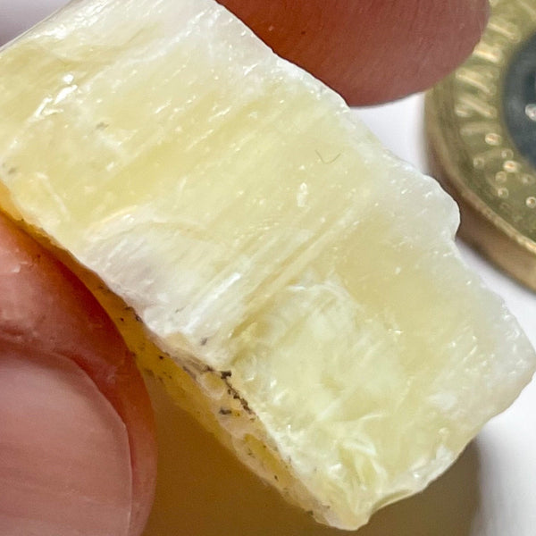 46.09Ct Opal Tanzania Untreated Unheated From A 1999 Deposit Chatoyant (Pearly Cats-Eye Effect)