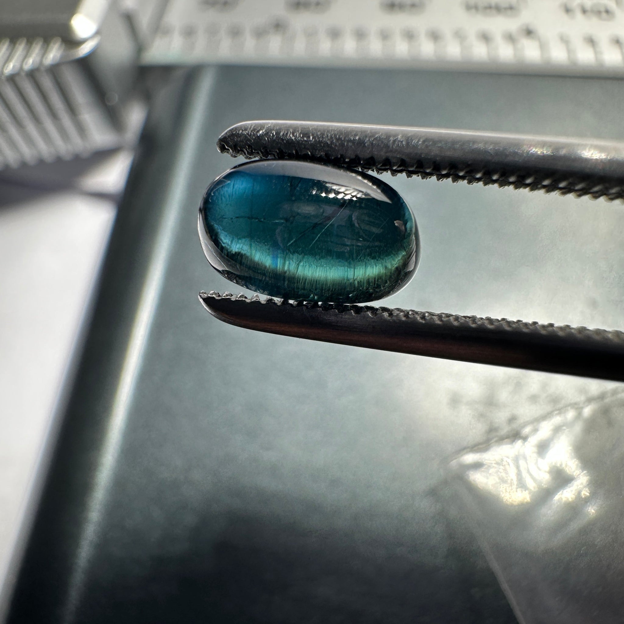 1.80Ct Sapphire Cabochon Kenya. Untreated Unheated. Can Be Used As Is Or Facet It Into A Cut Stone.