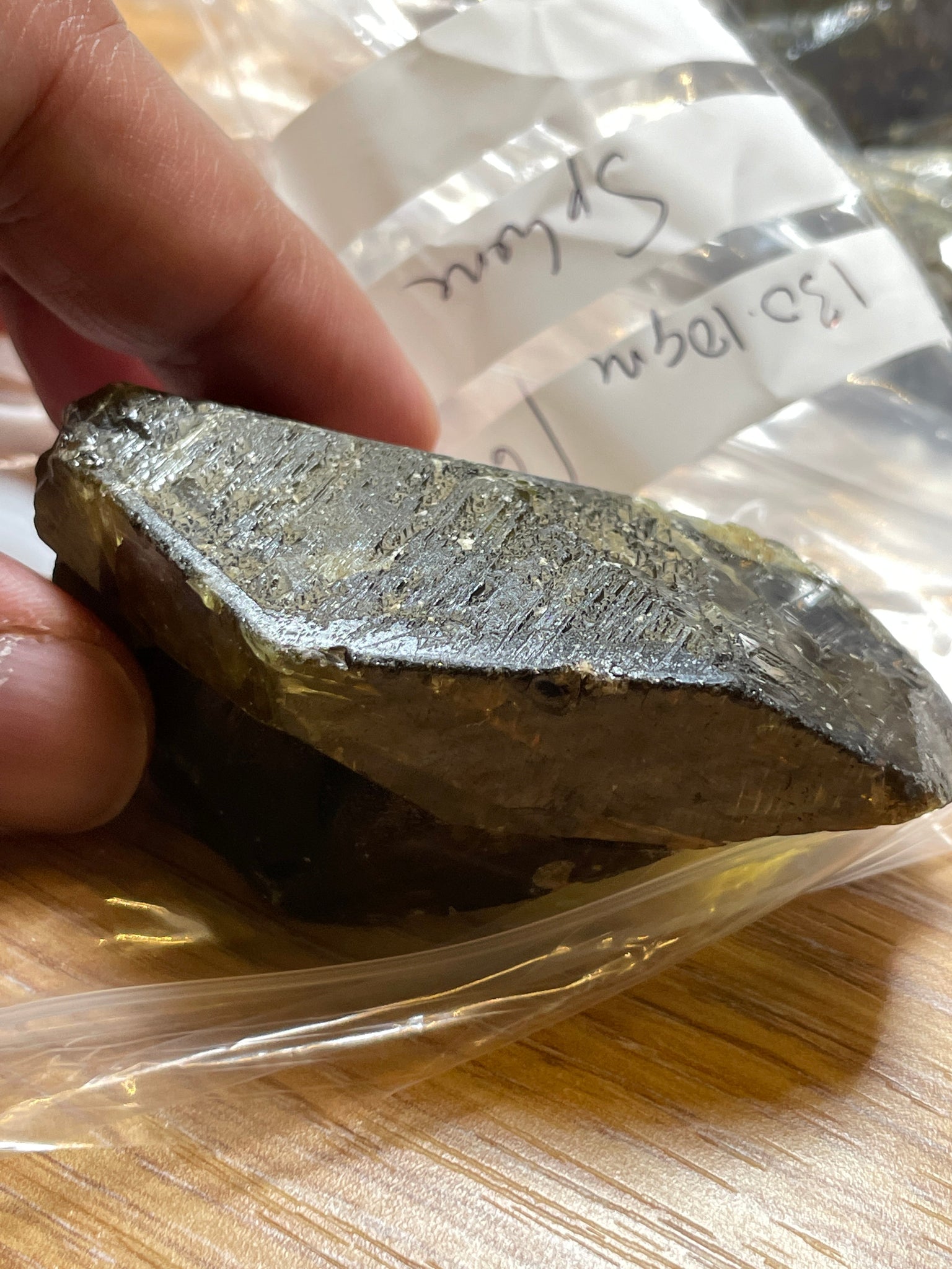 130.10Gm / 650.50Ct Sphene Crystal From Tanzania. Superb Rare Piece. 71.60 X 50.00 33.20Mm