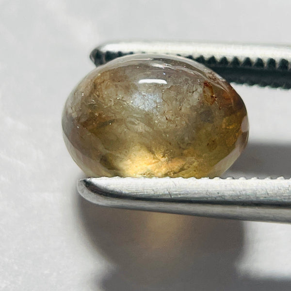 2.85Ct Sapphire Tanzania. Untreated Unheated. Seems To Have A Moving Spot/star.