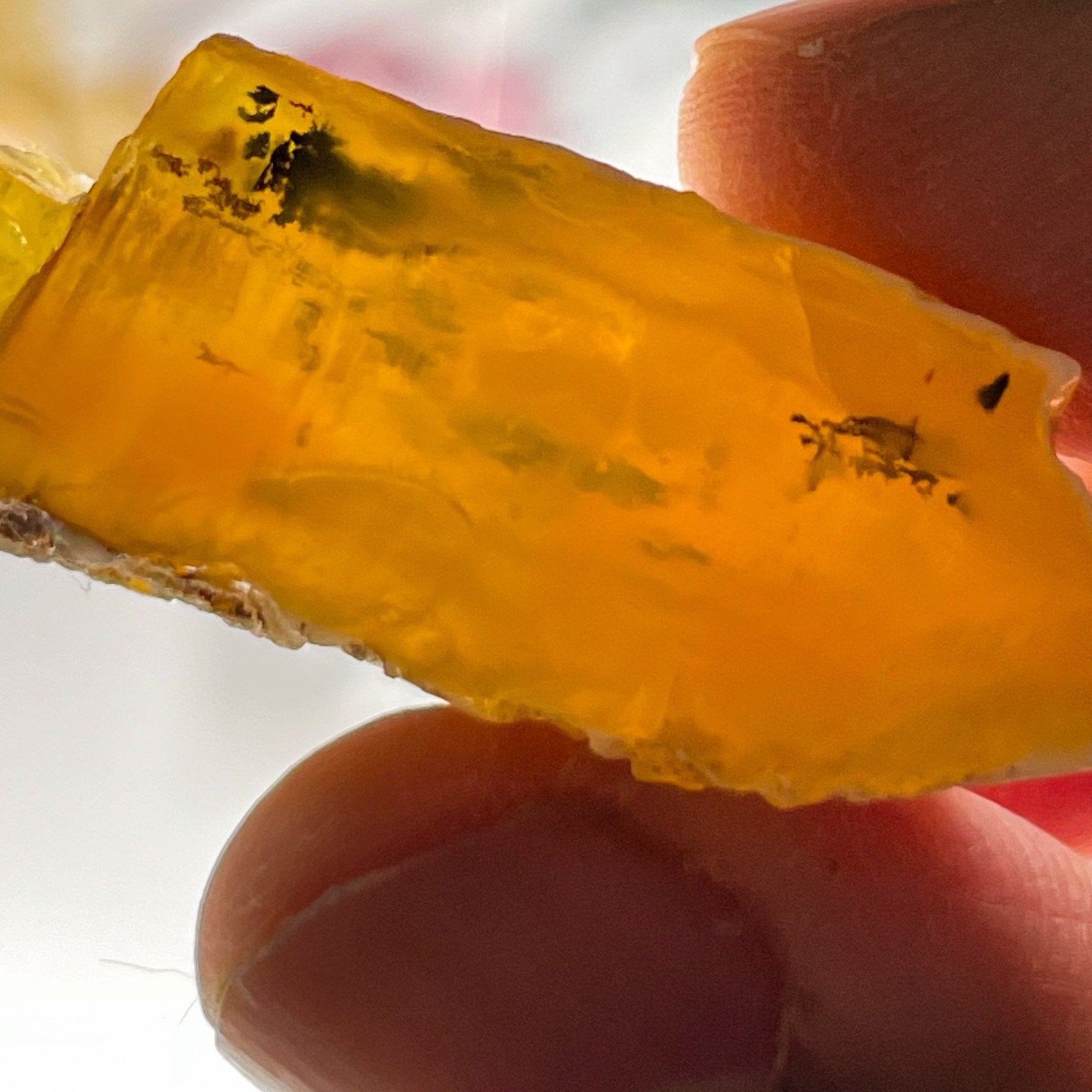 78.02Ct Opal Tanzania Untreated Unheated From A 1999 Deposit Chatoyant (Cats-Eye Effect)