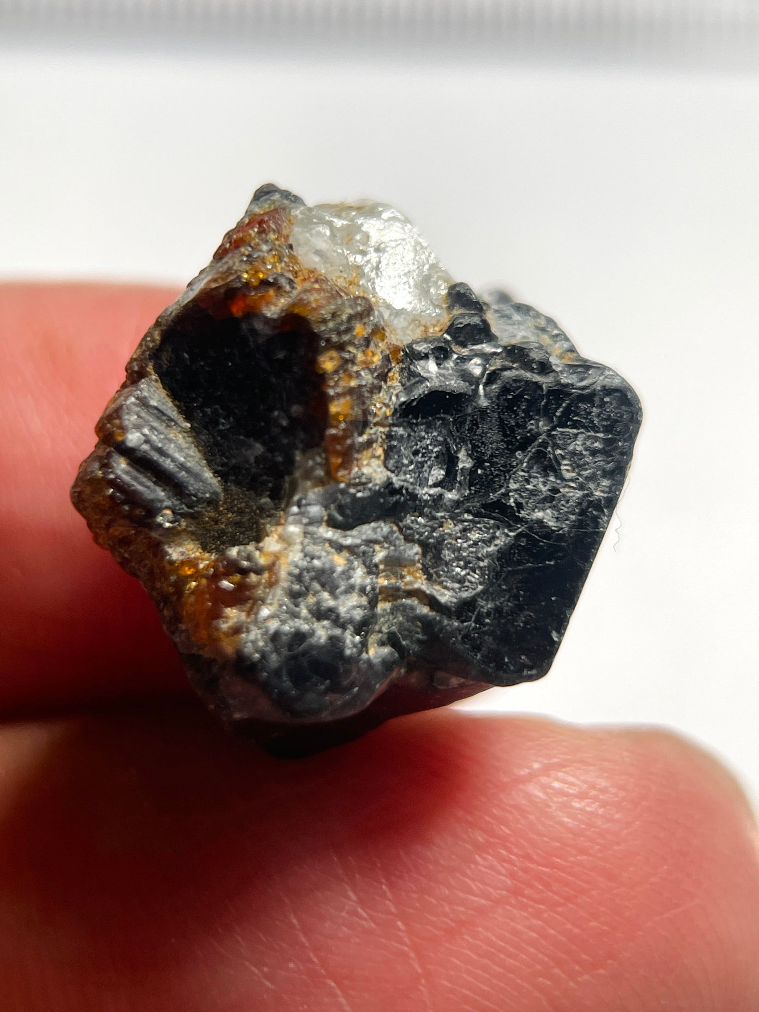 19.83Ct Mahenge Spinel Crystal Tanzania. Untreated Unheated