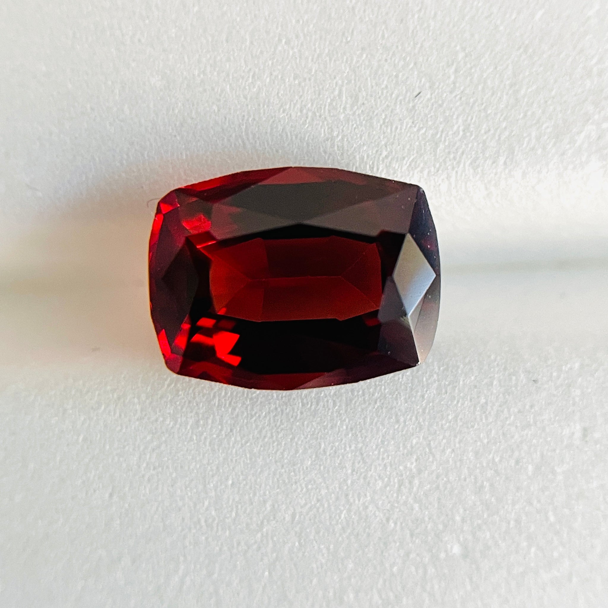 1.97Ct Malaya Garnet. Tanzania. Untreated Unheated