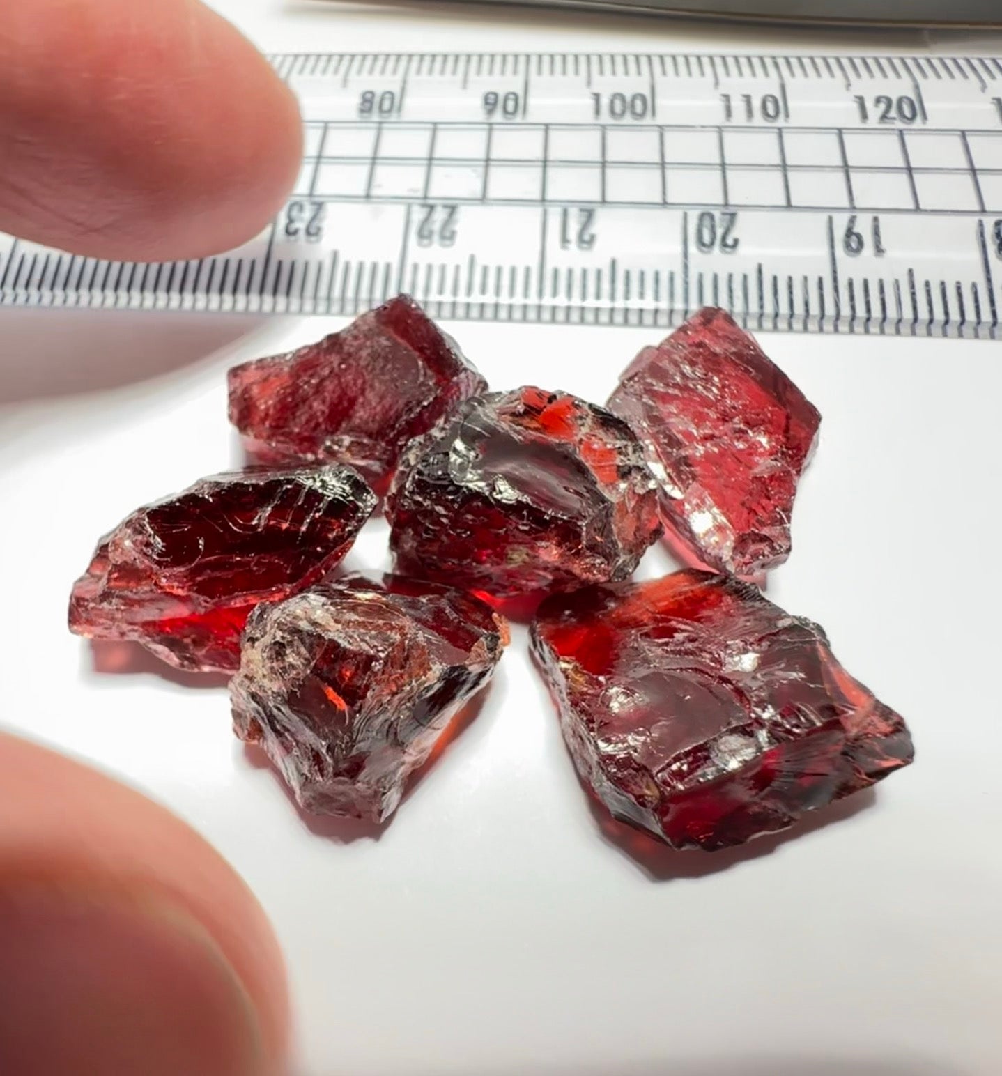 86.12Ct Red Garnet Lot 11.19Ct - 16.13Ct Clean With Slight Inclusions On The Outside