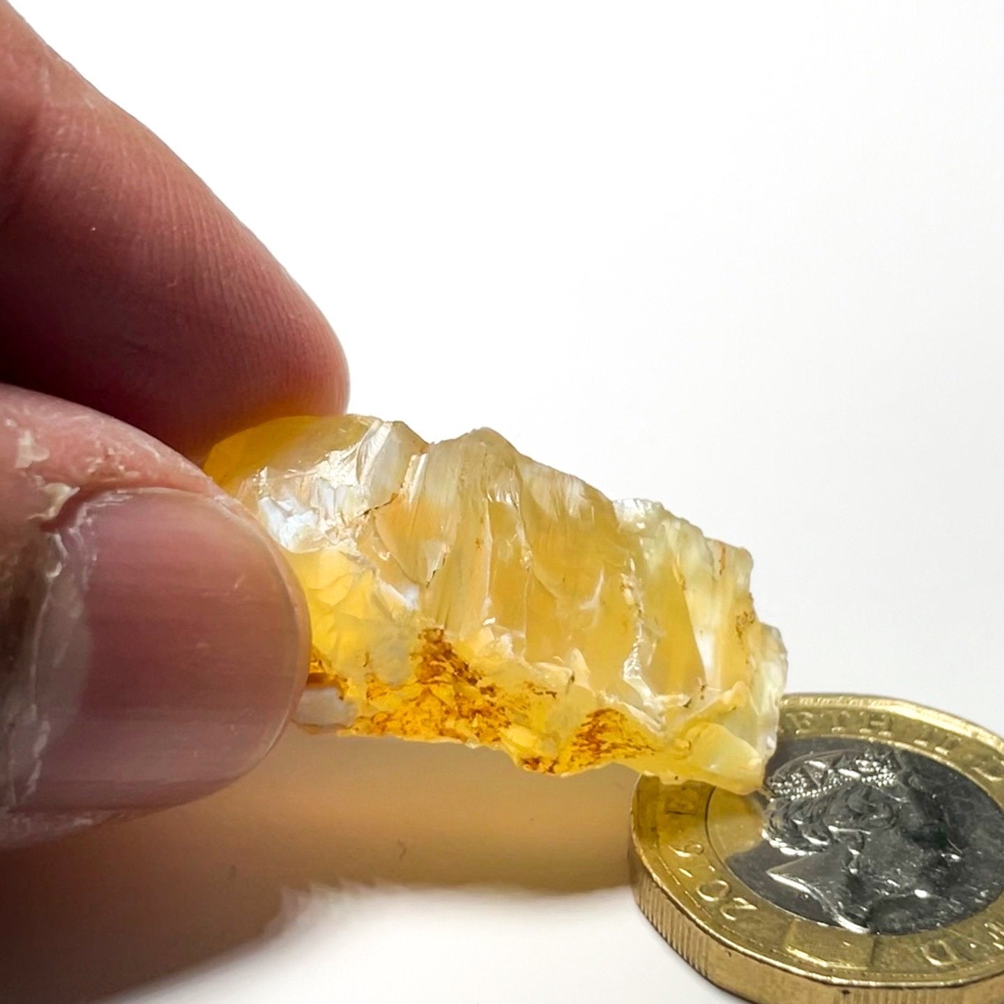 29.26Ct Opal Tanzania Untreated Unheated From A 1999 Deposit Chatoyant (Pearly Cats-Eye Effect)