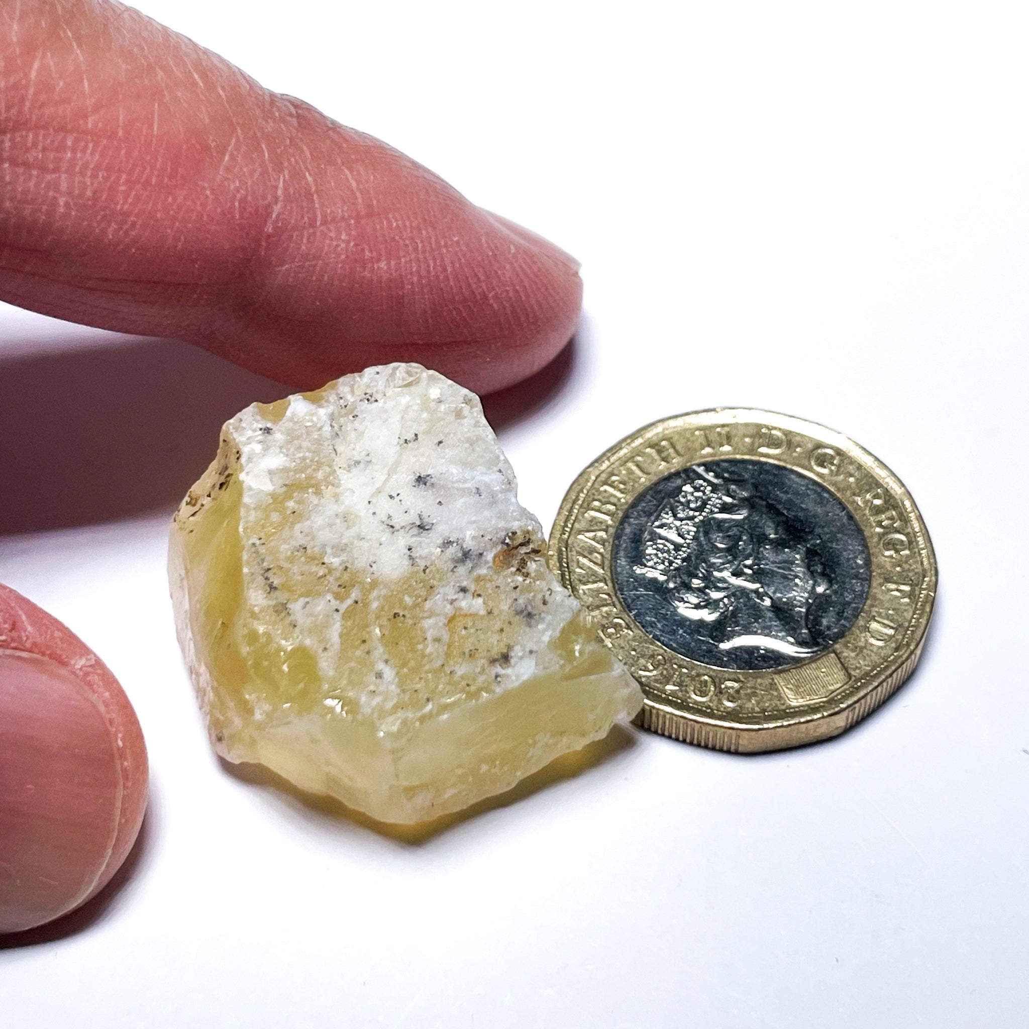 46.09Ct Opal Tanzania Untreated Unheated From A 1999 Deposit Chatoyant (Pearly Cats-Eye Effect)