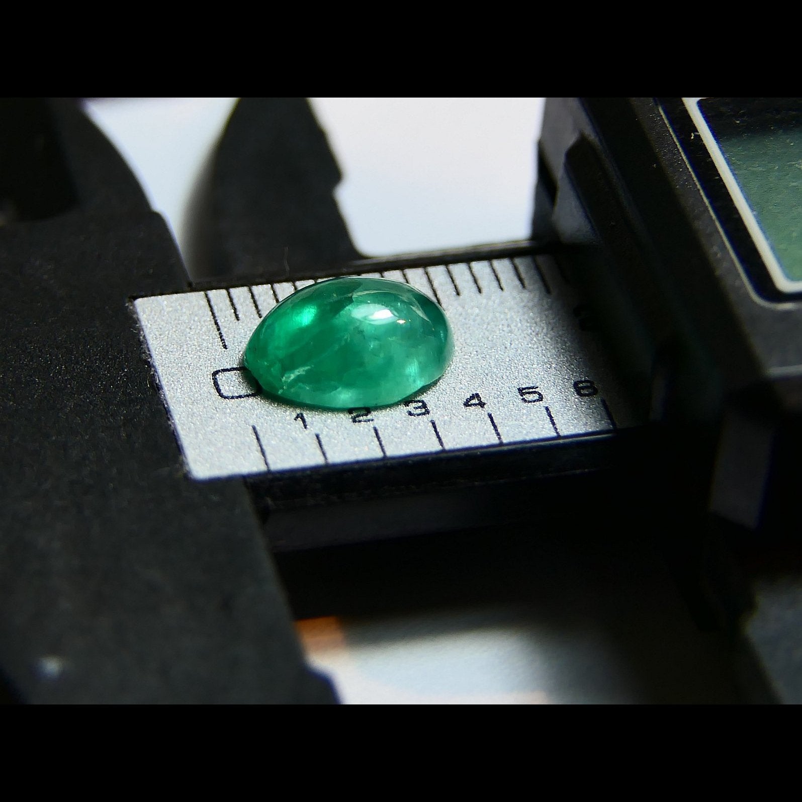 1.58ct Tanzanian Emerald, NO OIL, Untreated Unheated-Gems Of East Africa