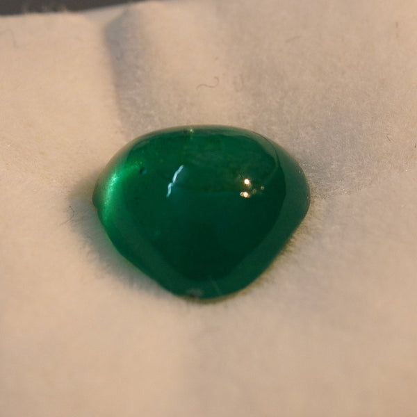1.70Ct Tanzanian Emerald No Oil Untreated Unheated - Notice The Inclusion At Top This Would Be