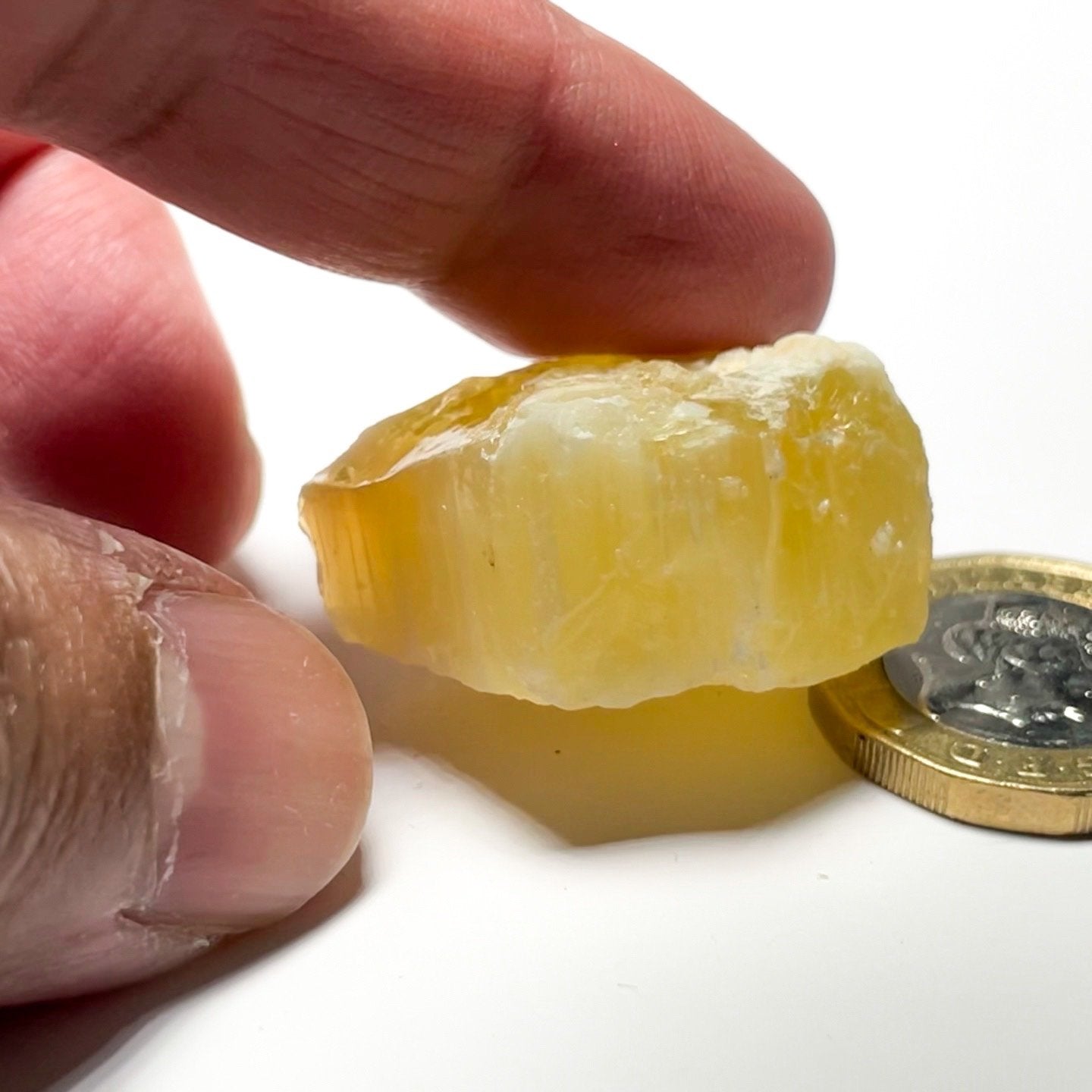 72.41Ct Opal Tanzania Untreated Unheated From A 1999 Deposit Chatoyant (Pearly Cats-Eye Effect)