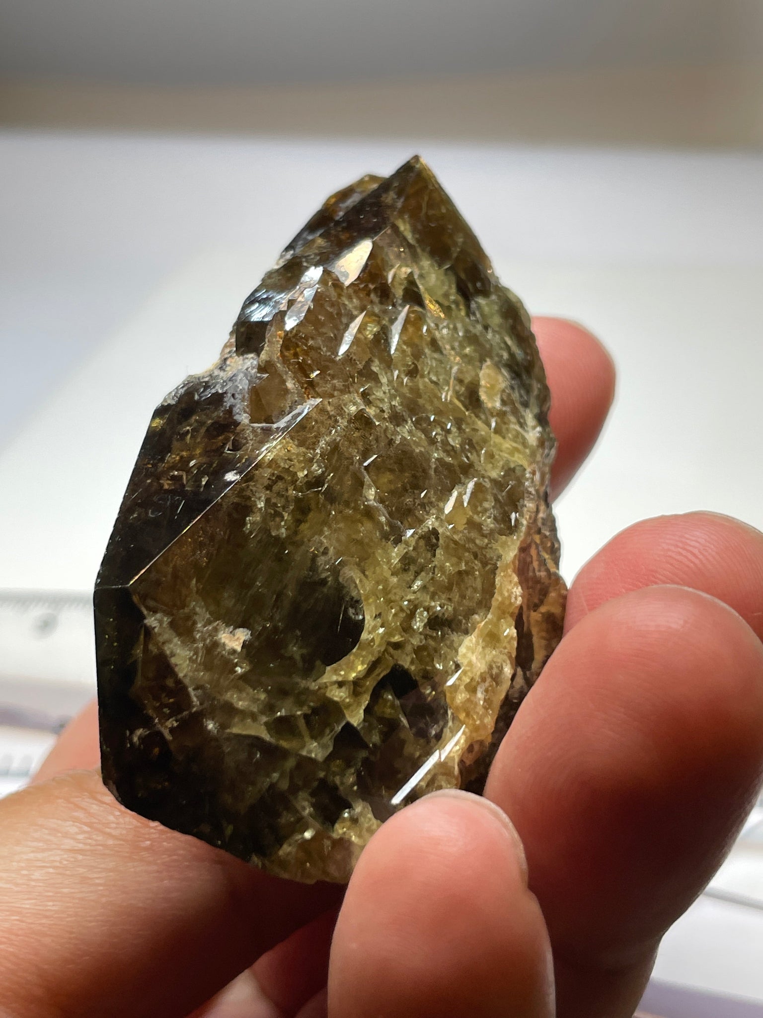 371.5Ct / 74.30Gm Tanzanian Sphene Crystal Untreated Unheated. 64.8 X 41.0 18.1Mm Very High End