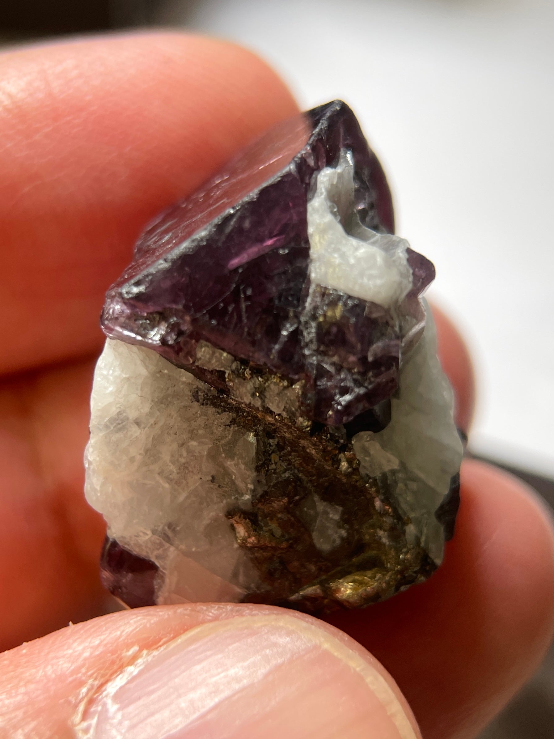 58.18Ct / 11.63Gm Spinel Crystal On Matrix Mahenge Tanzania Untreated Unheated. 2.7 X 2.1 1.7Cm