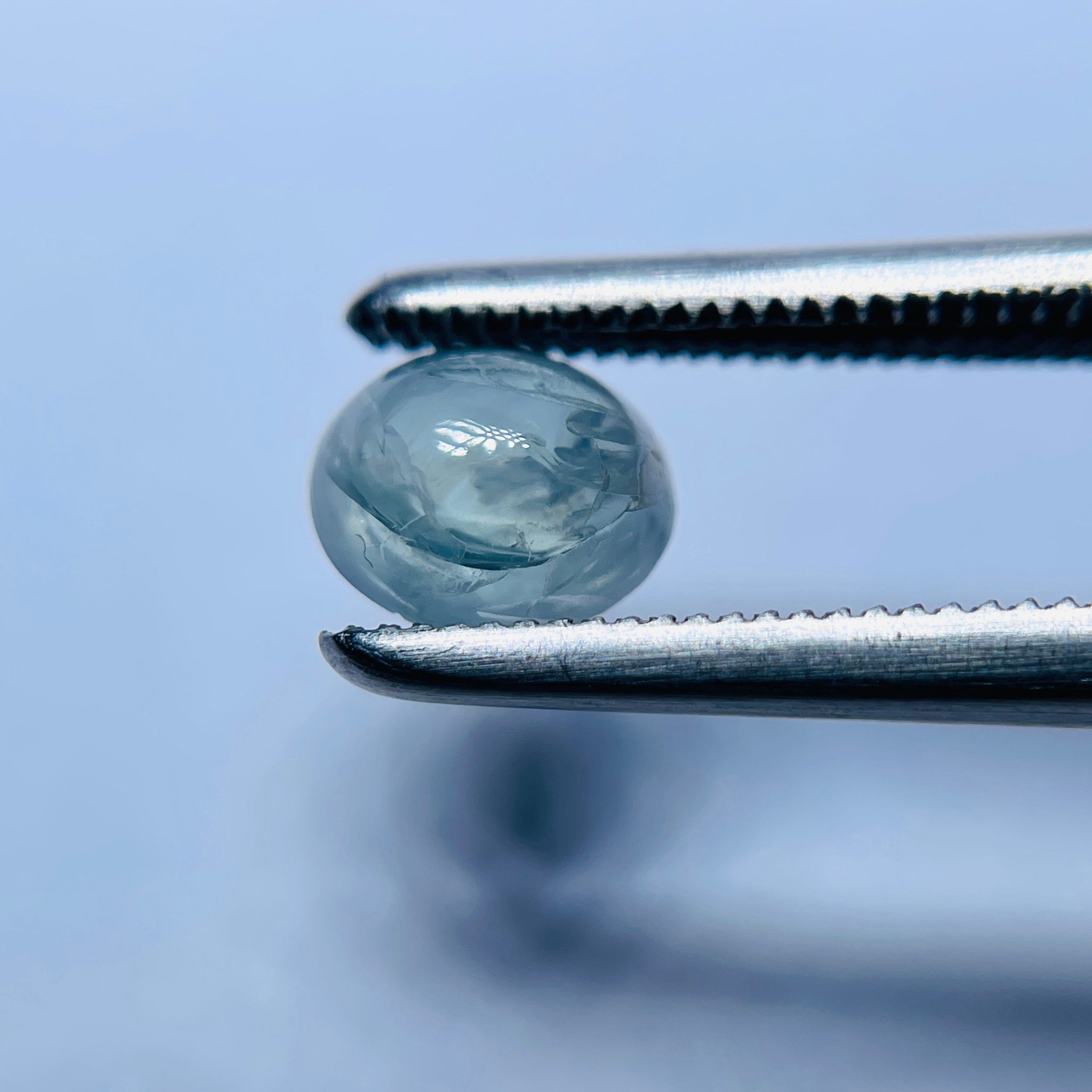 0.88Ct Alexandrite Lake Manyara Tanzania. Untreated Unheated.