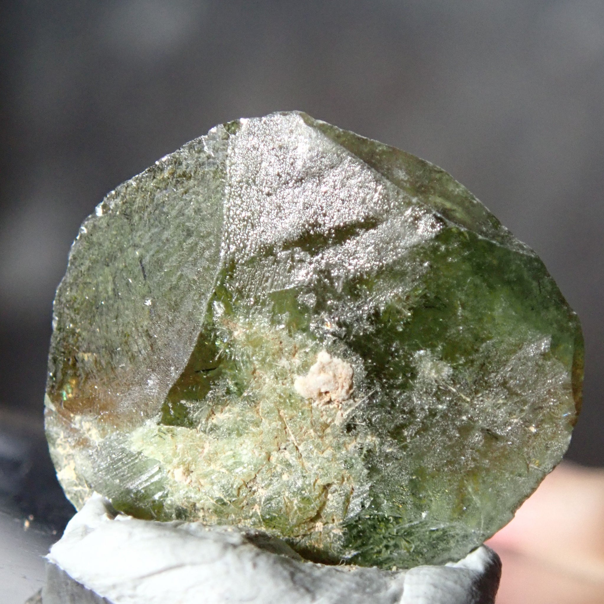 14.88Ct Chrome Sphene Crystal Tanzania Very Rare