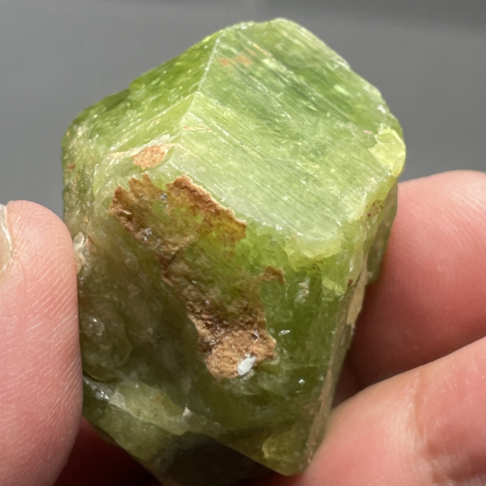 65.40Gm / 327.00Ct Tsavorite Merelani Tanzania Untreated Unheated - With Gemmy Poritions. 44.5 X 21