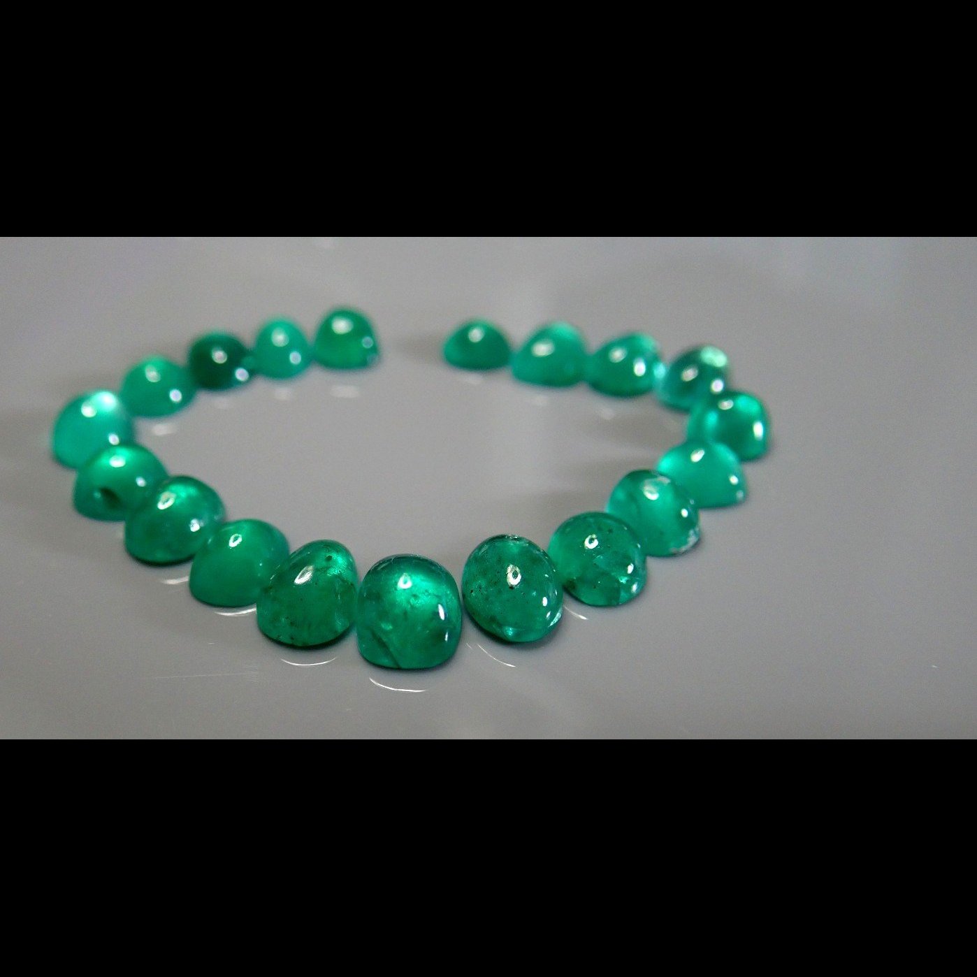 15.72ct Emerald Lot, Tanzania (near Zambia border, almost identical to Zambian material) Untreated Unheated NO OIL. 0.50CT-1.32CT-Gems Of East Africa