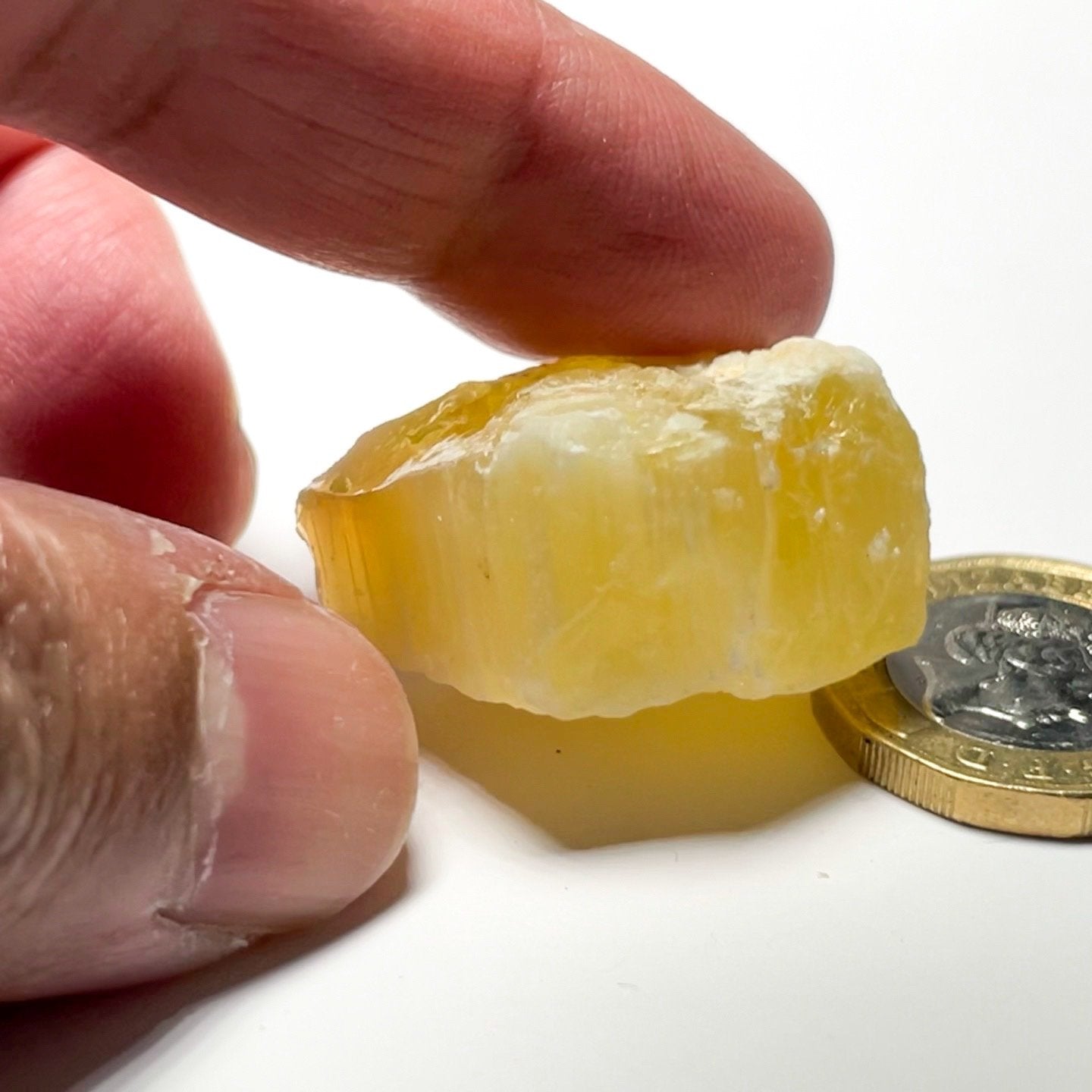 72.41Ct Opal Tanzania Untreated Unheated From A 1999 Deposit Chatoyant (Pearly Cats-Eye Effect)