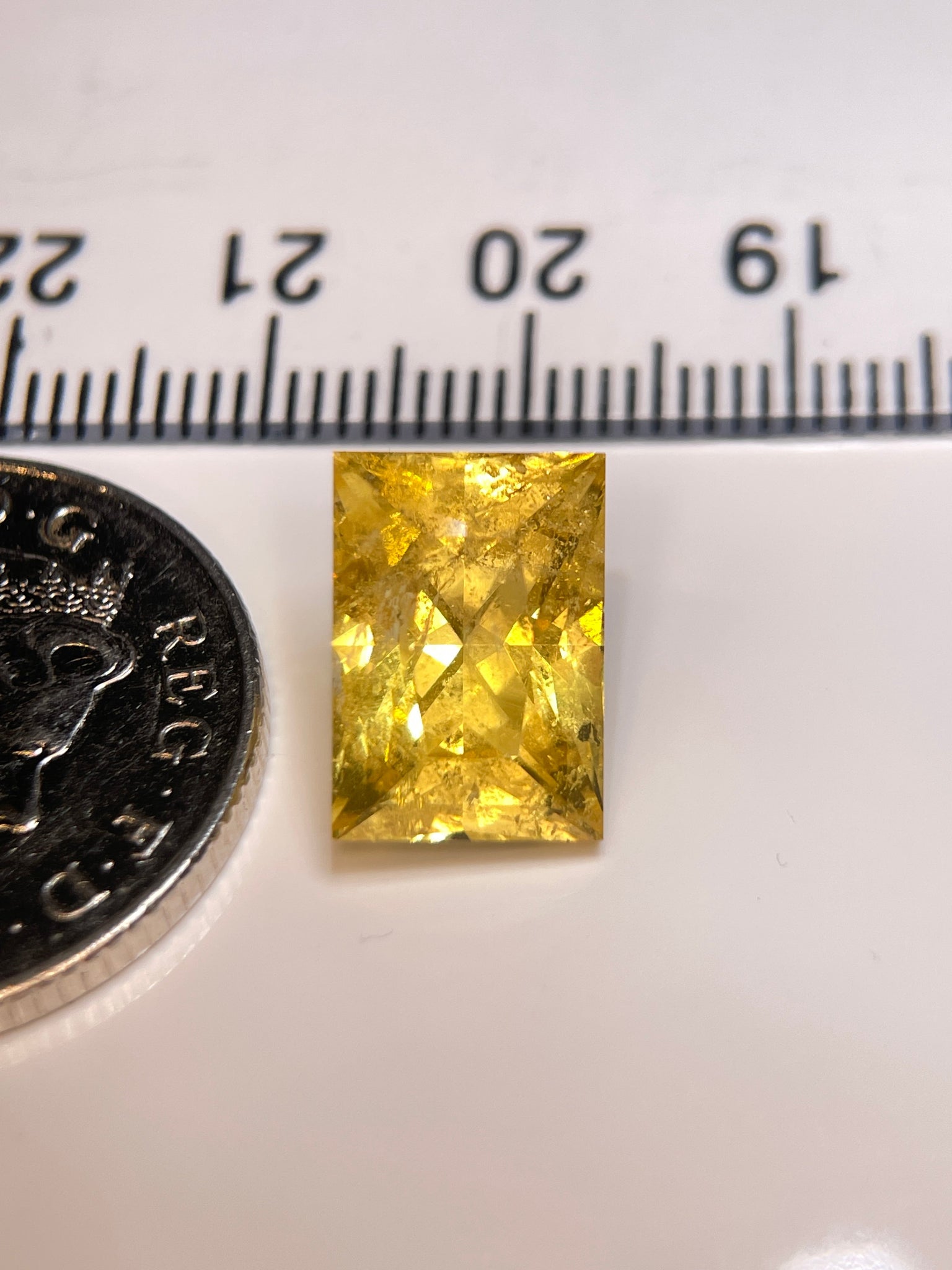 8.035Ct Vivid Intense Yellow Golden Danburite Tanzania Untreated Unheated. Slightly Included. Super