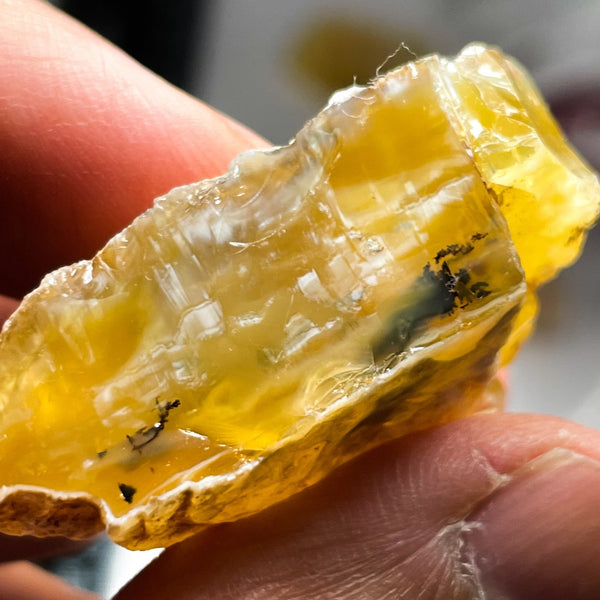 78.02Ct Opal Tanzania Untreated Unheated From A 1999 Deposit Chatoyant (Cats-Eye Effect)