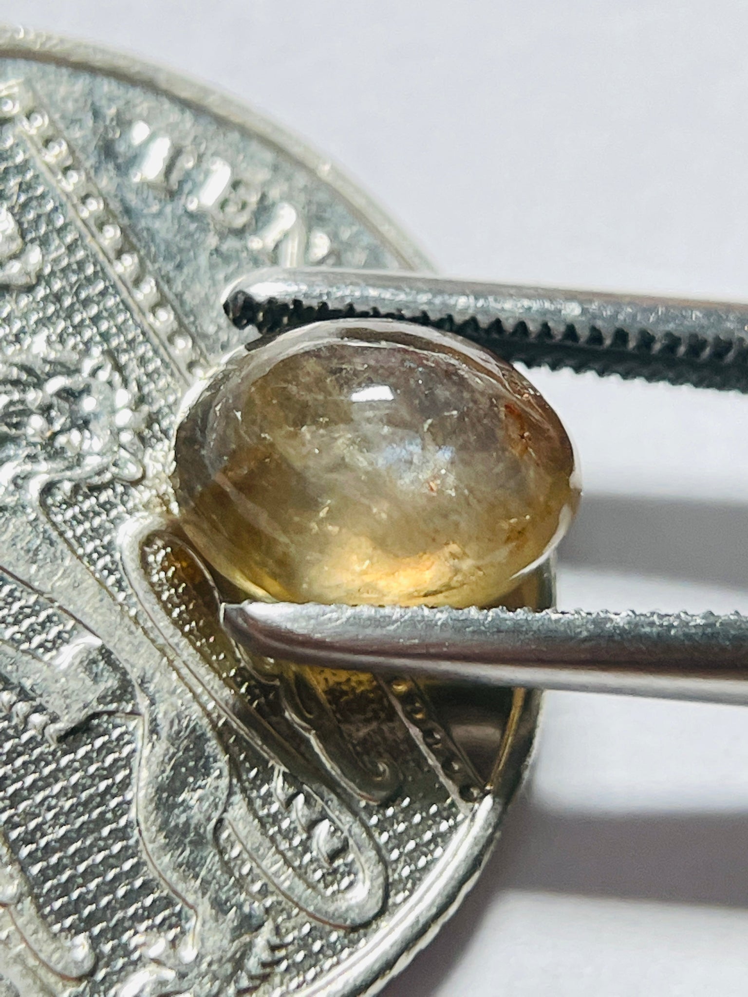 2.85Ct Sapphire Tanzania. Untreated Unheated. Seems To Have A Moving Spot/star.