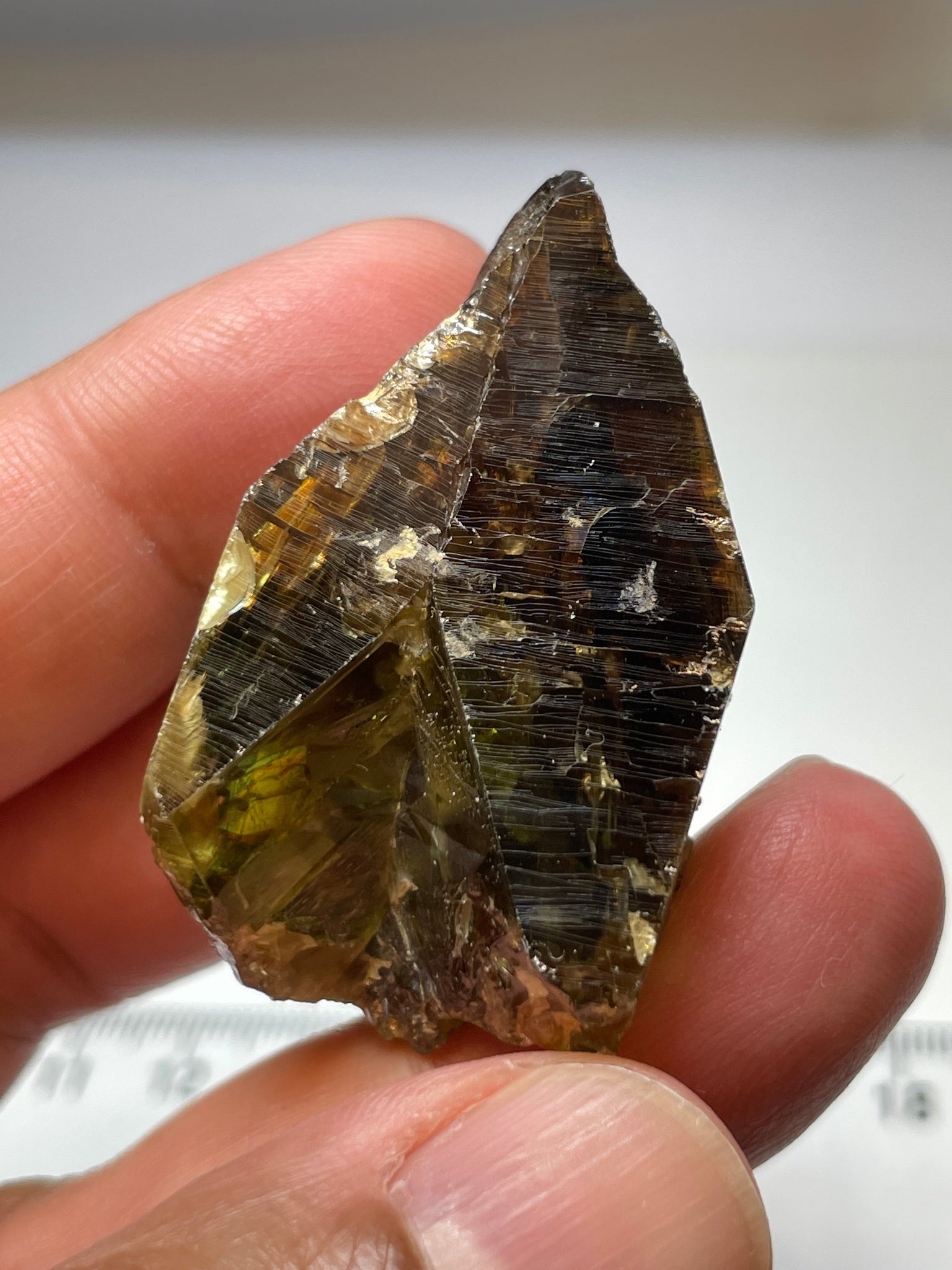 176.97Ct / 35.39Gm Tanzanian Sphene Crystal Untreated Unheated. 44.0 X 27.0 23.1Mm Very High End