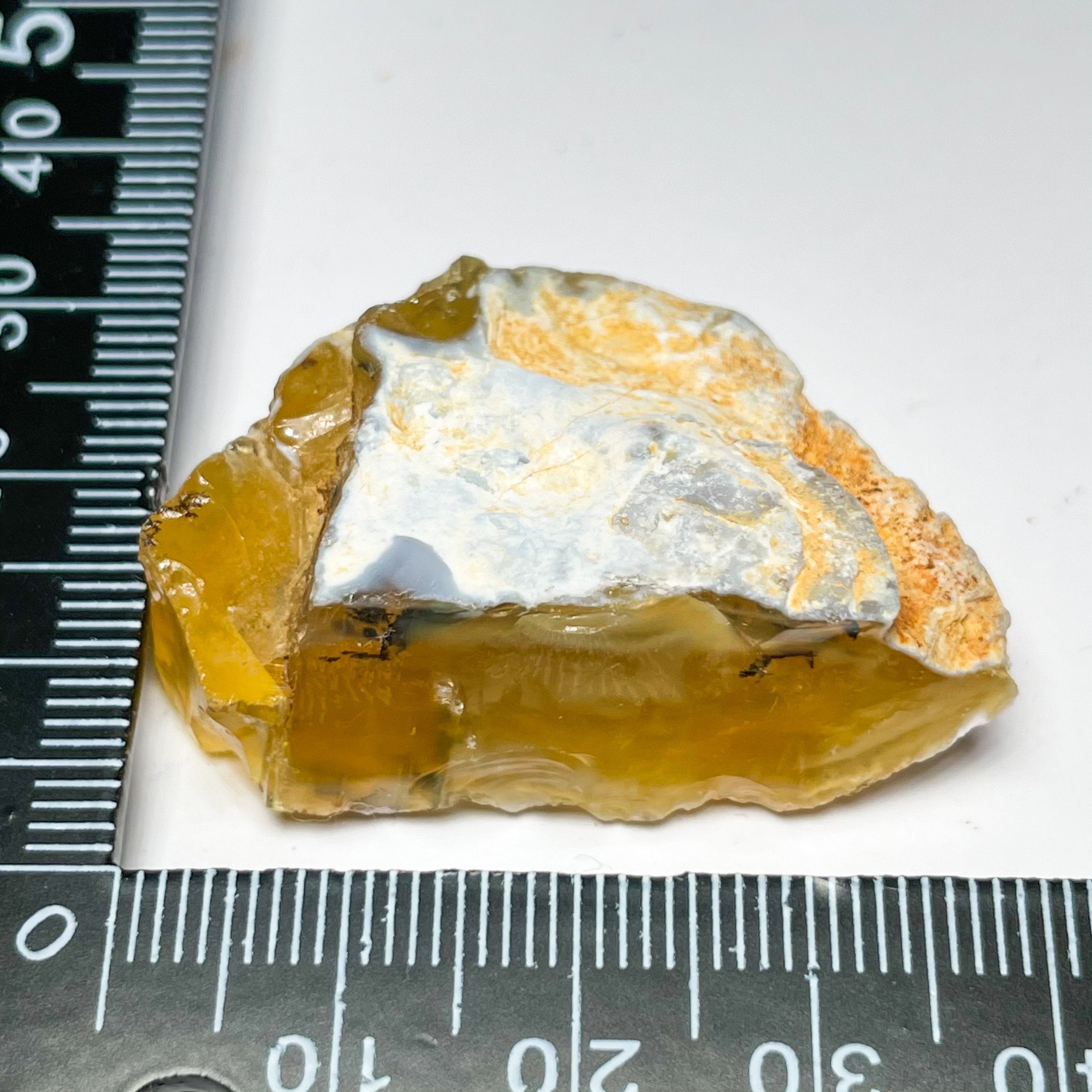 78.02Ct Opal Tanzania Untreated Unheated From A 1999 Deposit Chatoyant (Cats-Eye Effect)