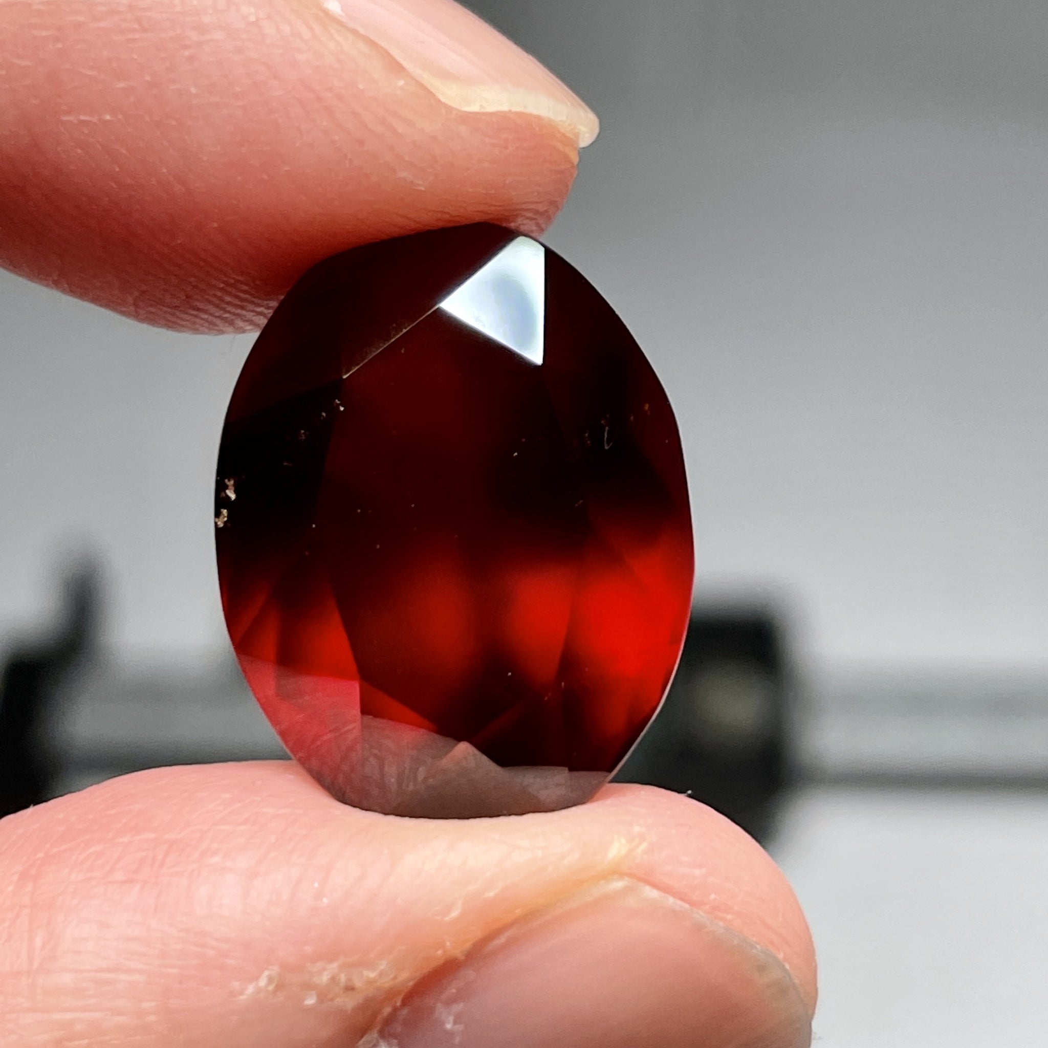 22.88Ct Hessonite Garnet Tanzania Untreated Unheated. 19 X 14 9.1 Mm. Use Either Side.