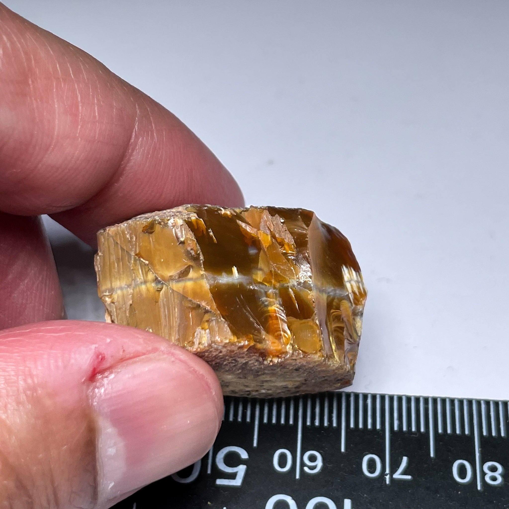 60.00Ct Opal Tanzania Untreated Unheated From A 1999 Deposit Chatoyant (Cats-Eye Effect) Has An