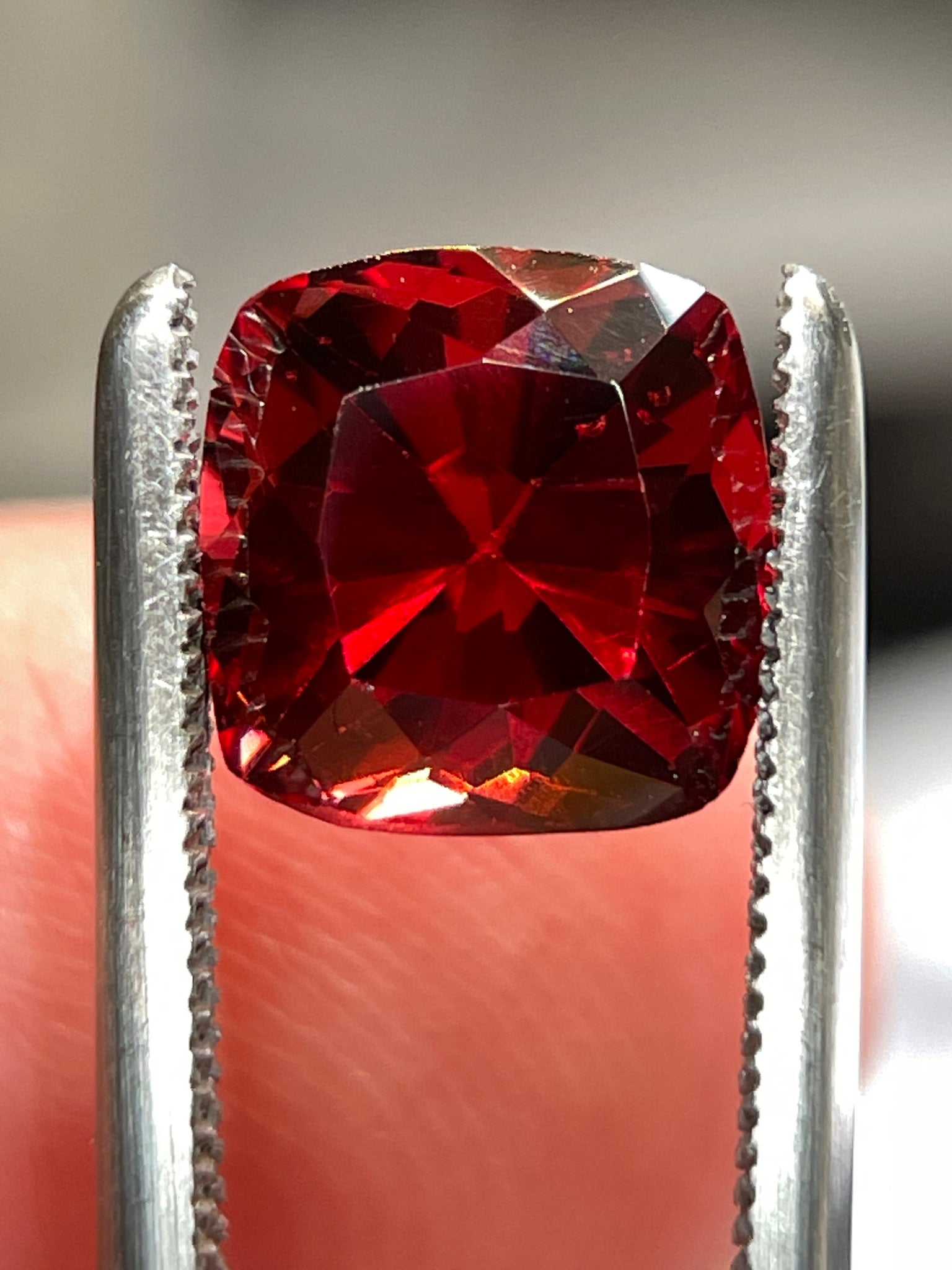 3.35Ct Malaya Garnet. Tanzania. Untreated Unheated