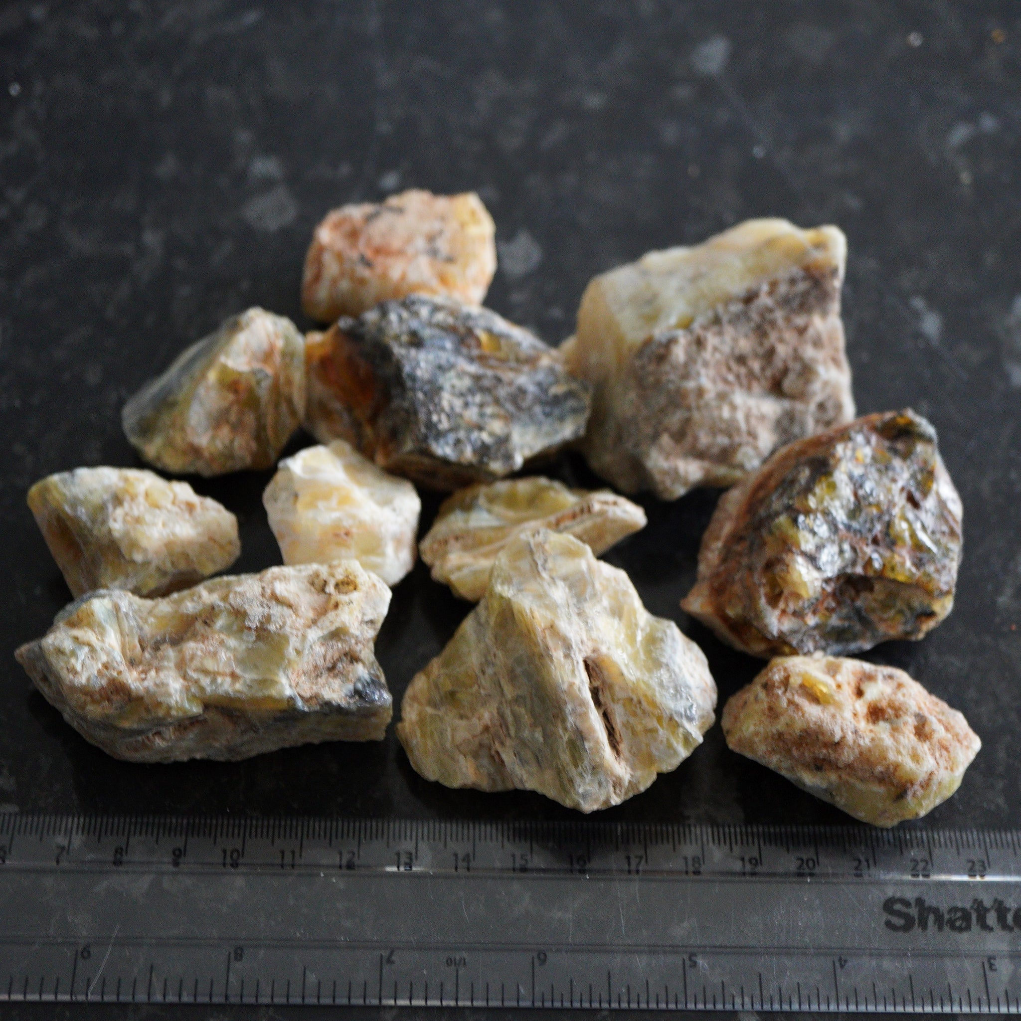 2704.50Ct Opal Lot Tanzania Untreated Unheated 100.00Ct - 509.00Ct