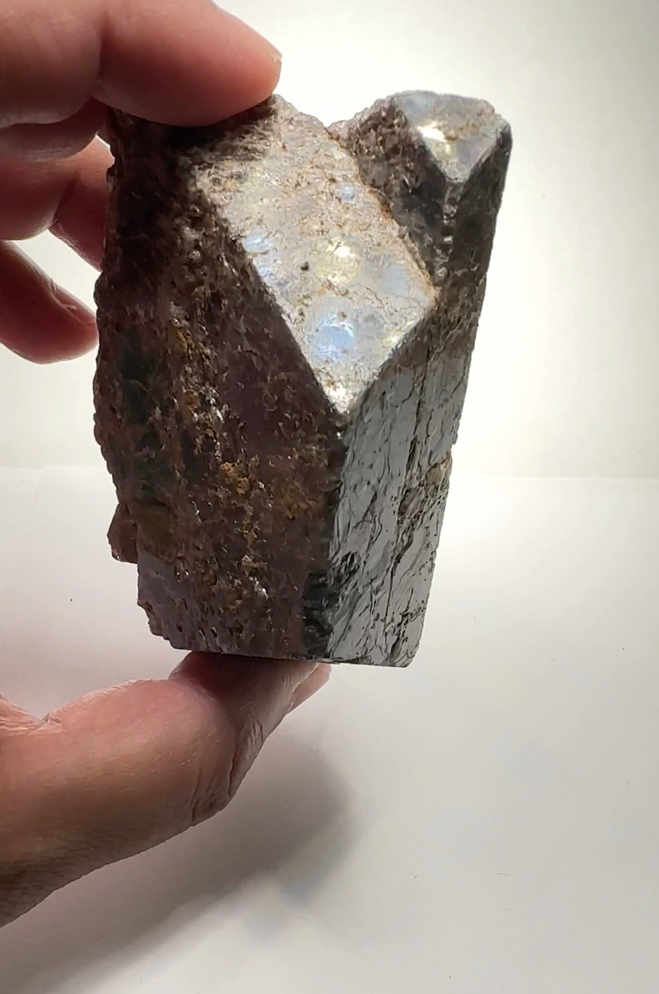 389Gm Massive Black Spinel Crystal From Mahenge In Tanzania. 389.00Gm / 1945Ct Untreated Unheated.