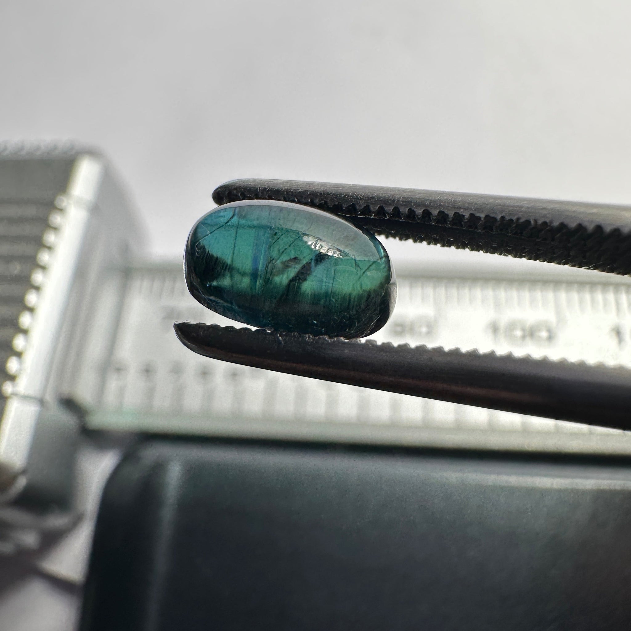 1.80Ct Sapphire Cabochon Kenya. Untreated Unheated. Can Be Used As Is Or Facet It Into A Cut Stone.