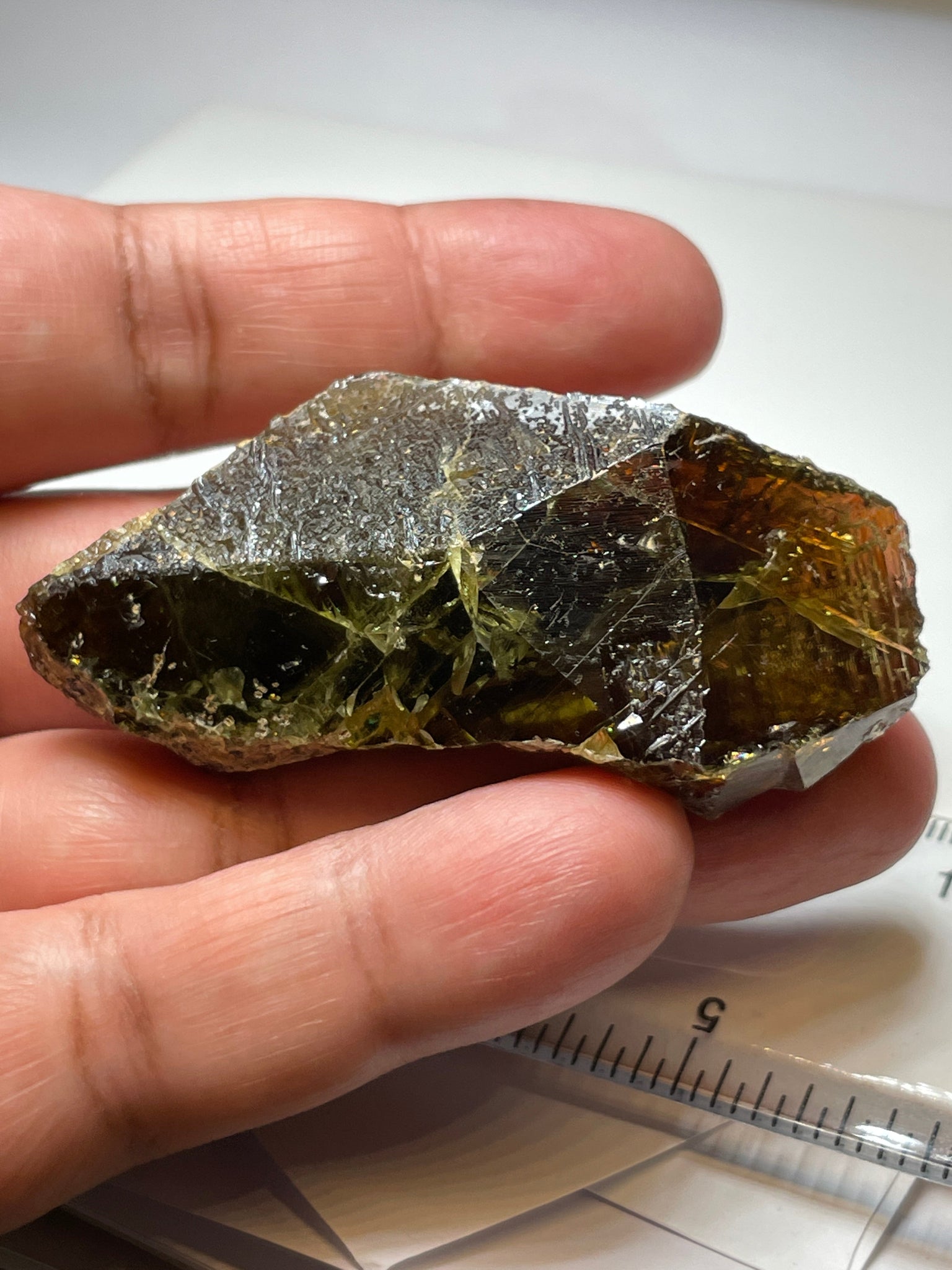 298.50Ct / 59.70Gm Tanzanian Sphene Crystal Untreated Unheated. 65.6 X 31.6 24.9Mm Very High End