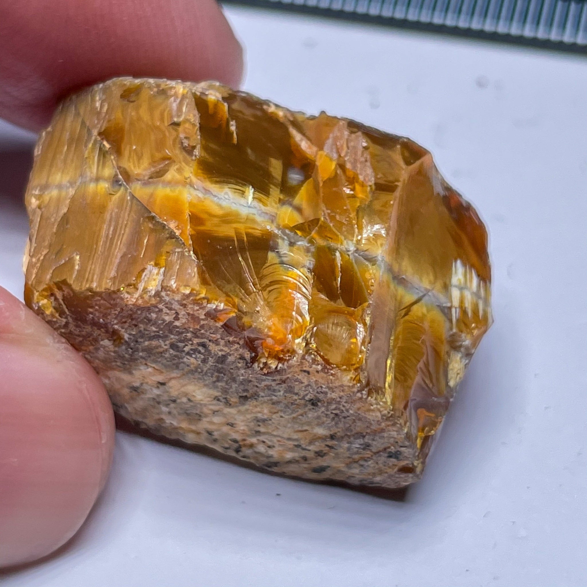 60.00Ct Opal Tanzania Untreated Unheated From A 1999 Deposit Chatoyant (Cats-Eye Effect) Has An