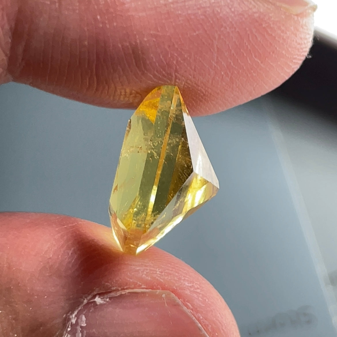 8.035Ct Vivid Intense Yellow Golden Danburite Tanzania Untreated Unheated. Slightly Included. Super