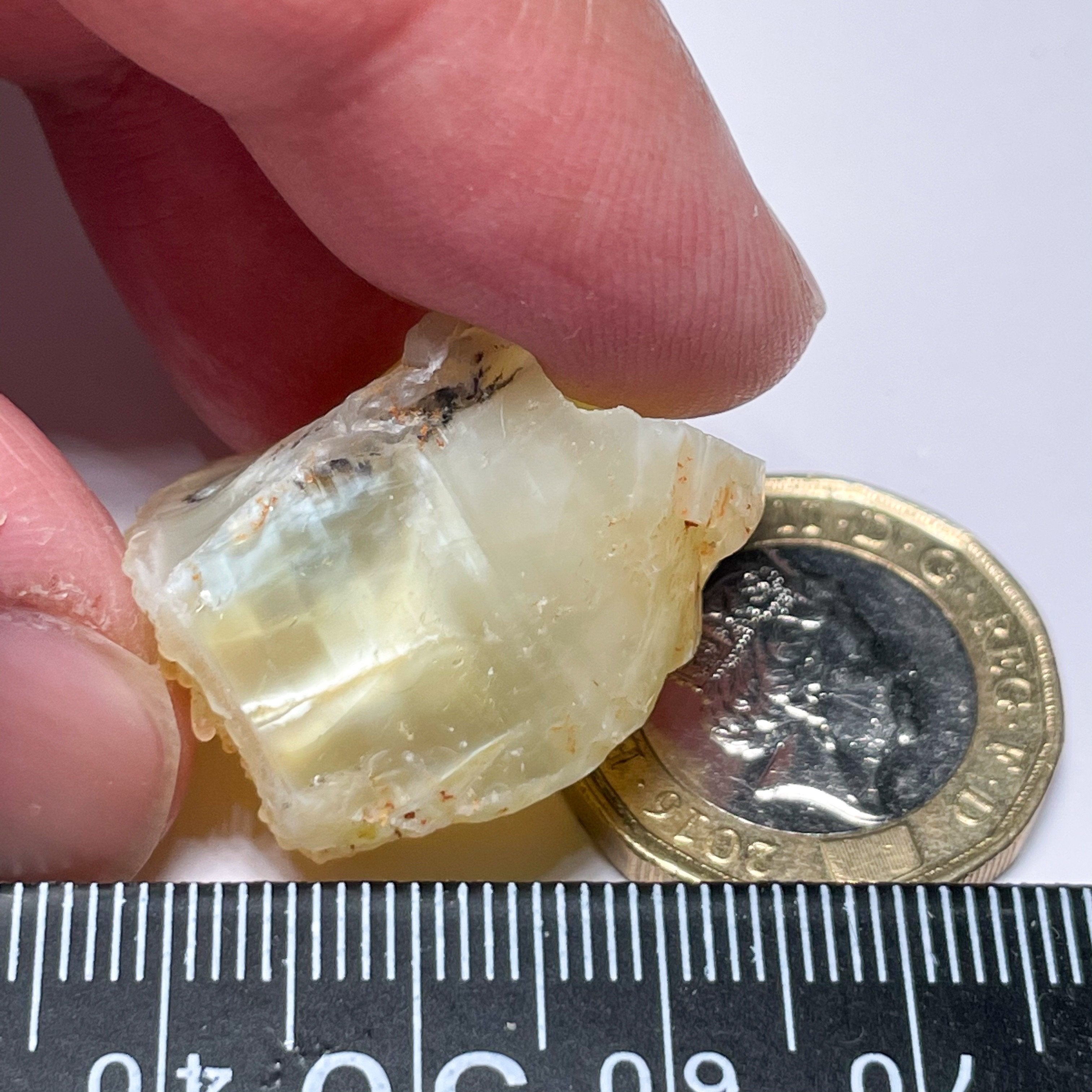 38.47Ct Opal Tanzania Untreated Unheated From A 1999 Deposit Chatoyant (White Pearly Cats-Eye