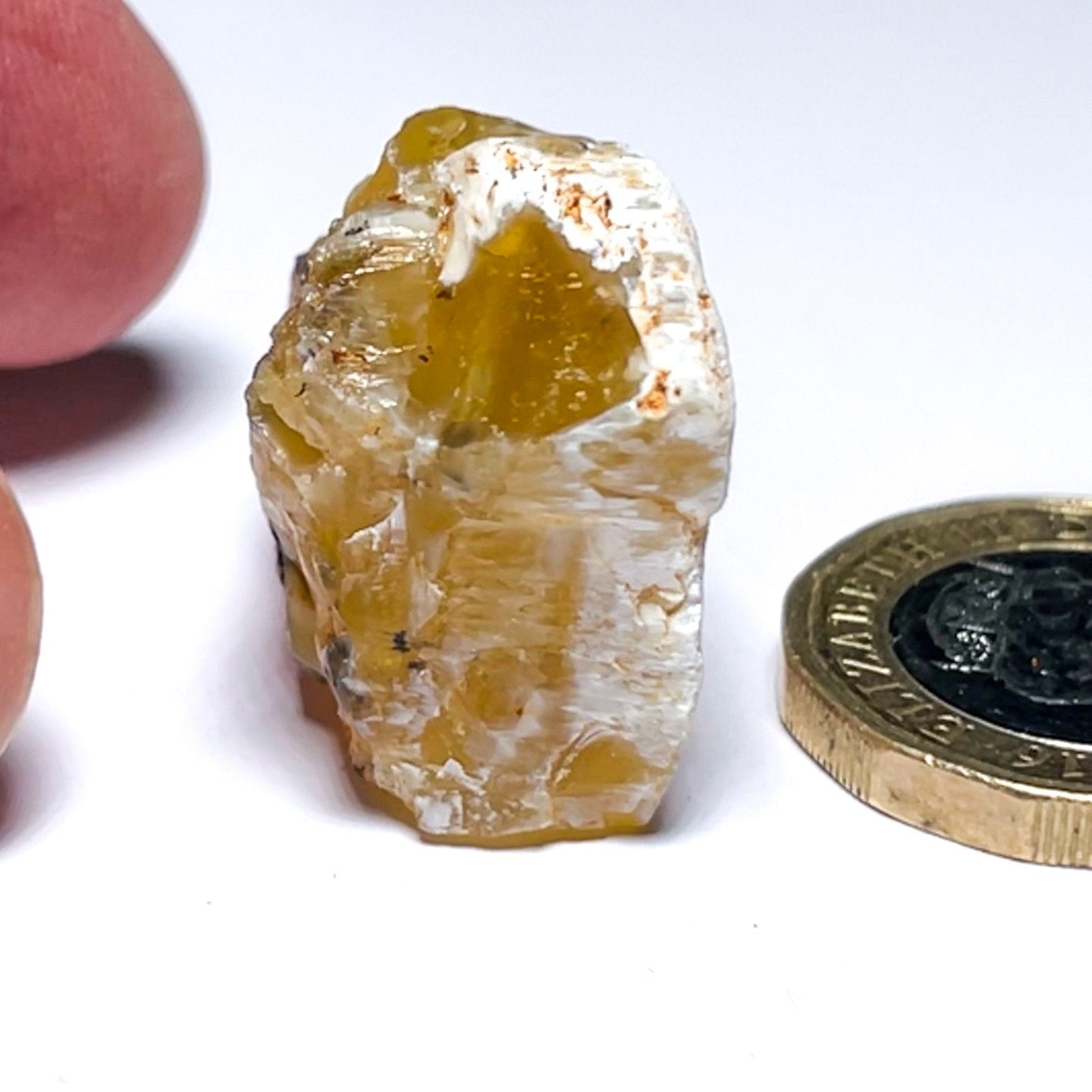 46.75Ct Opal Tanzania Untreated Unheated From A 1999 Deposit Chatoyant (Pearly Cats-Eye Effect)