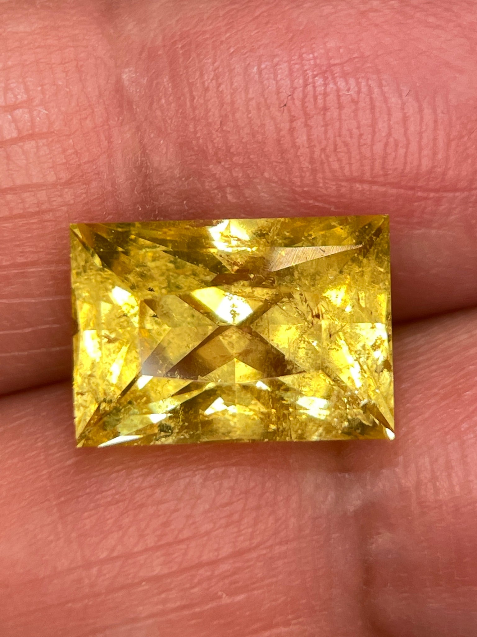8.035Ct Vivid Intense Yellow Golden Danburite Tanzania Untreated Unheated. Slightly Included. Super