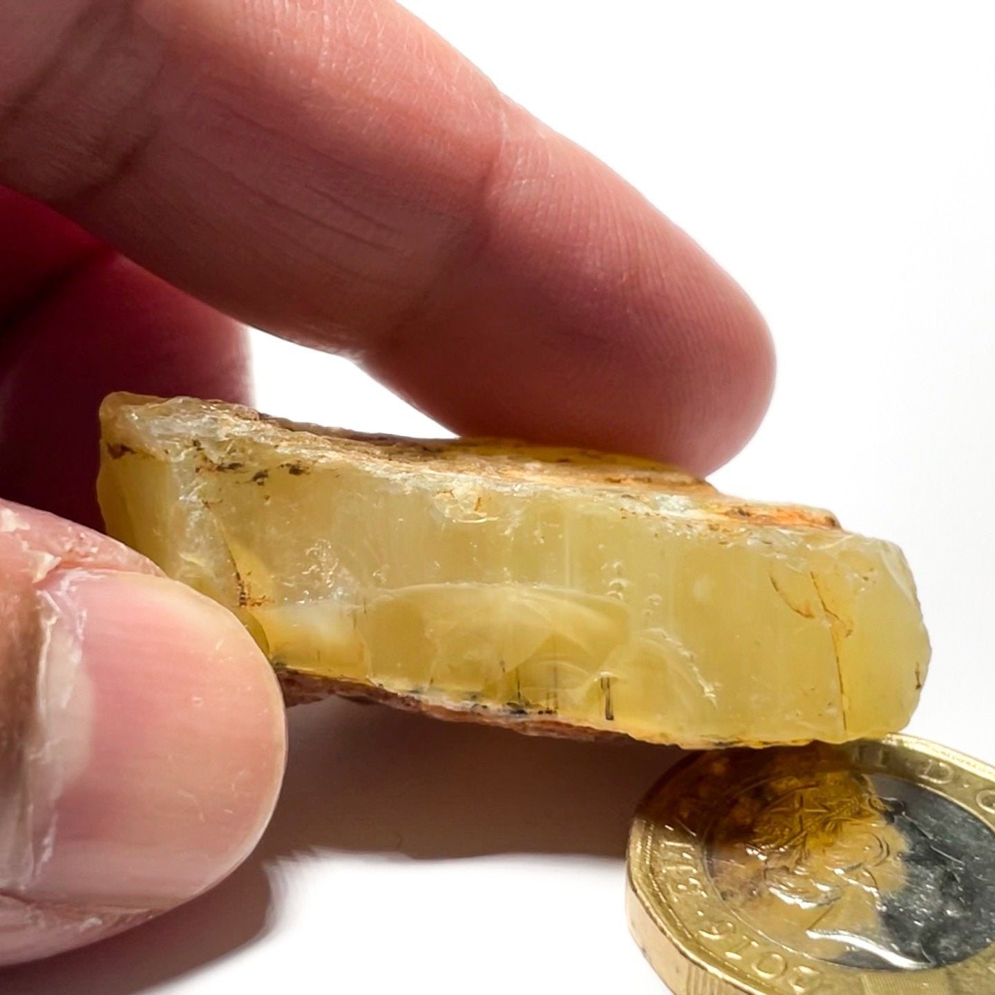 90.83Ct Opal Tanzania Untreated Unheated From A 1999 Deposit Chatoyant (Pearly Cats-Eye Effect)