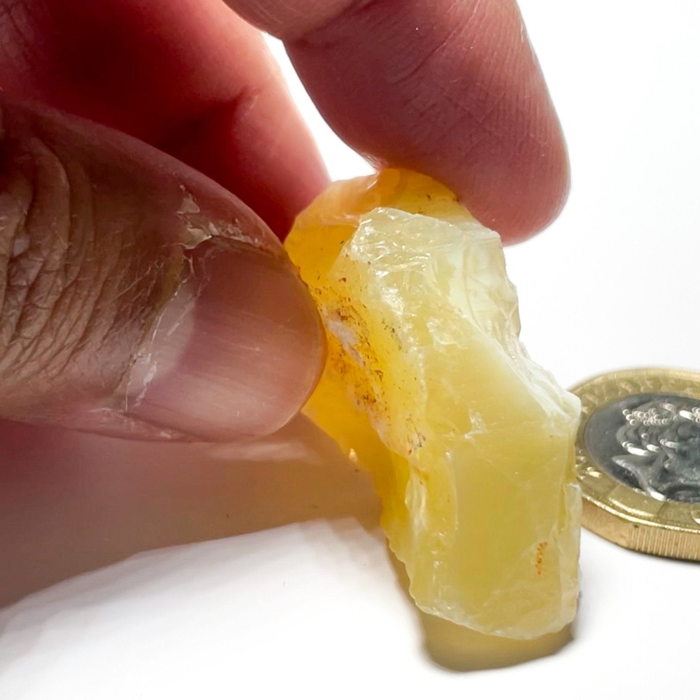 66.93Ct Opal Tanzania Untreated Unheated From A 1999 Deposit Chatoyant (Pearly Cats-Eye Effect)