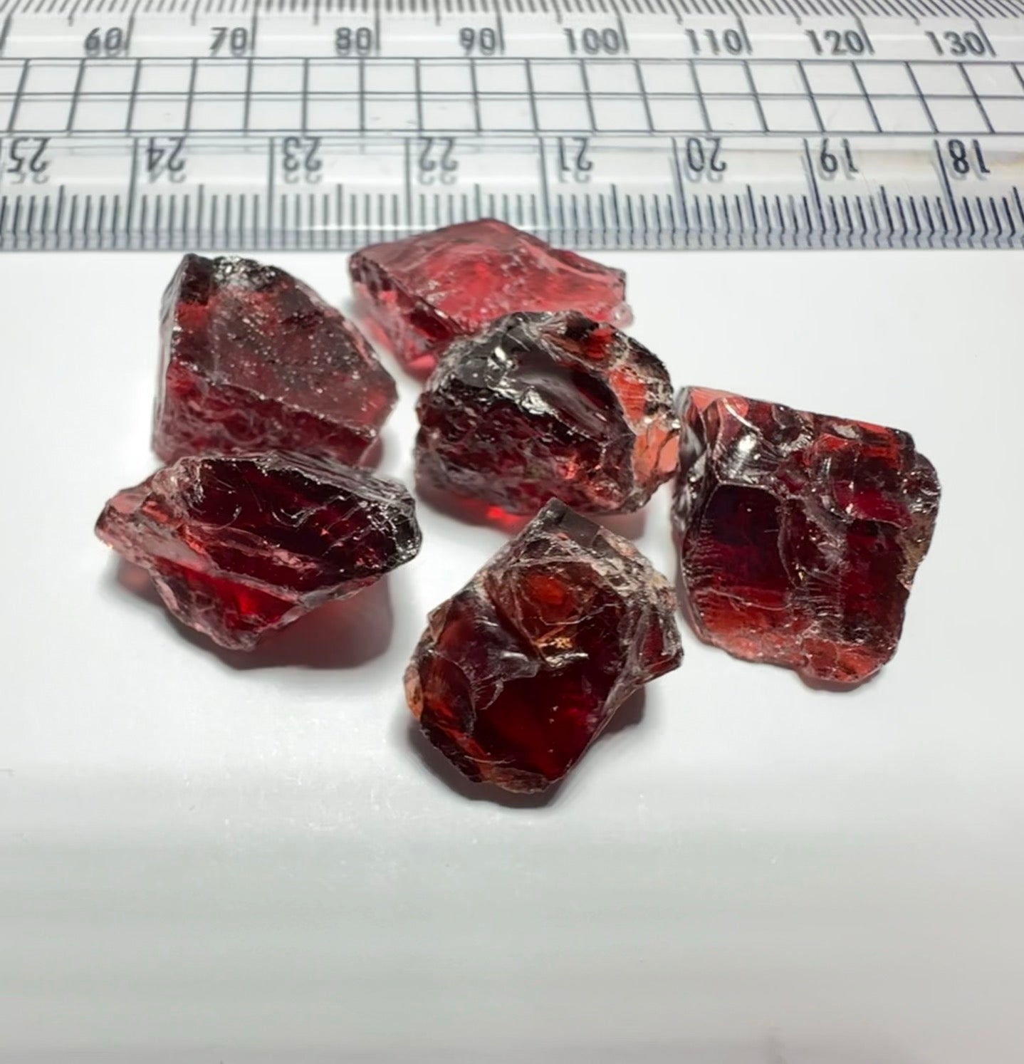 86.12Ct Red Garnet Lot 11.19Ct - 16.13Ct Clean With Slight Inclusions On The Outside