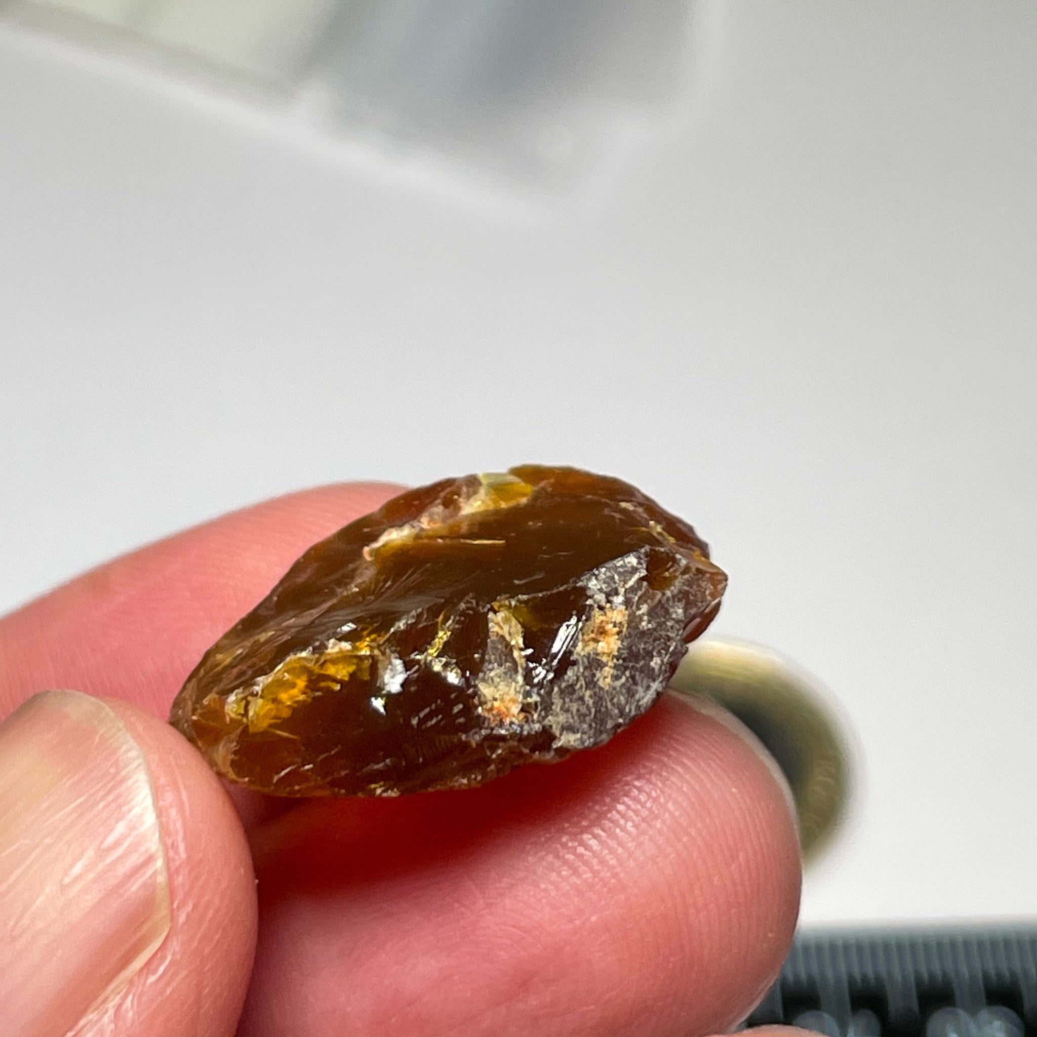 19.34Ct Opal Tanzania Untreated Unheated From A 1999 Deposit Chatoyant (Cats-Eye Effect) Has An