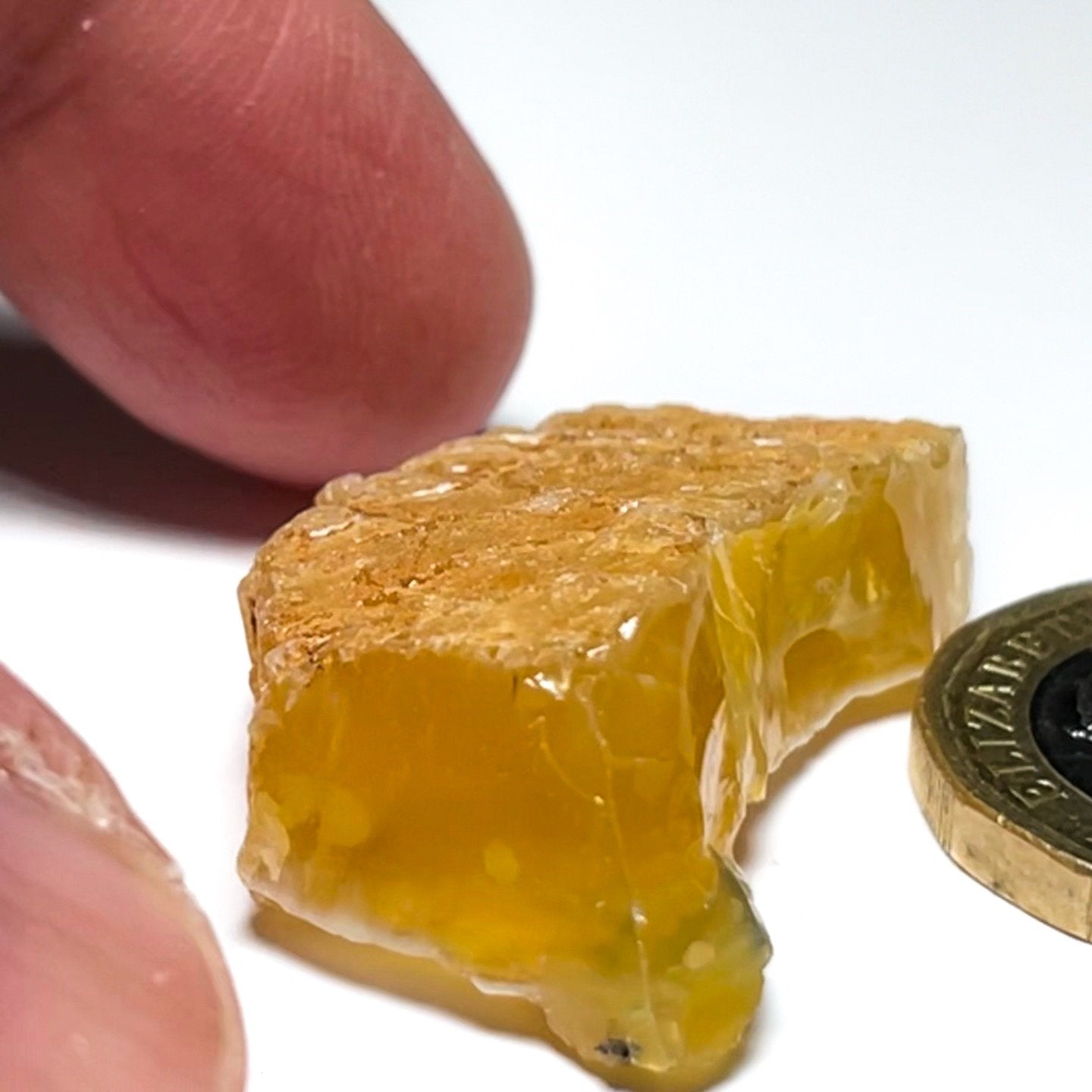 46.74Ct Opal Tanzania Untreated Unheated From A 1999 Deposit Chatoyant (Pearly Cats-Eye Effect)