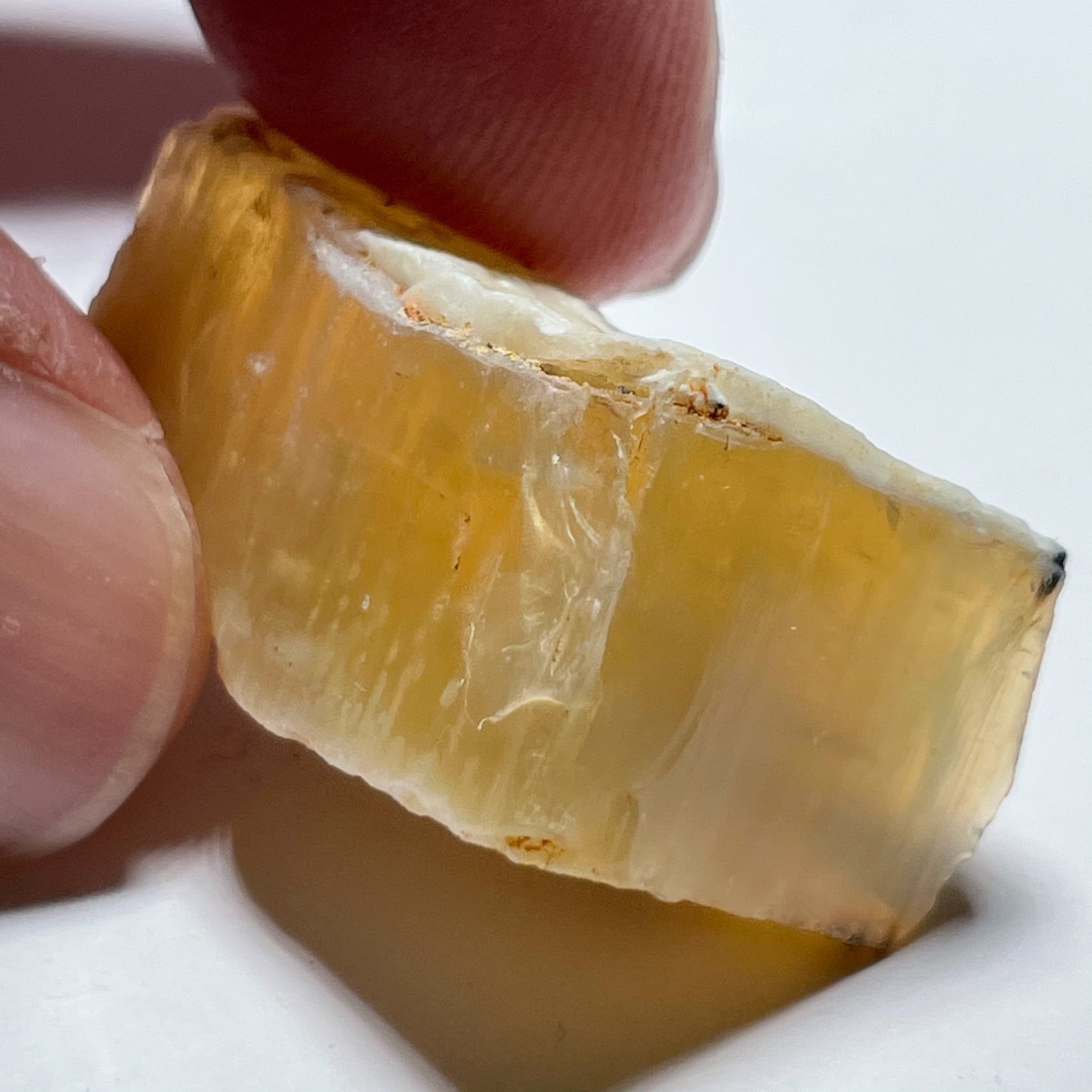 42.51Ct Opal Tanzania Untreated Unheated From A 1999 Deposit Chatoyant (White Pearly Cats-Eye