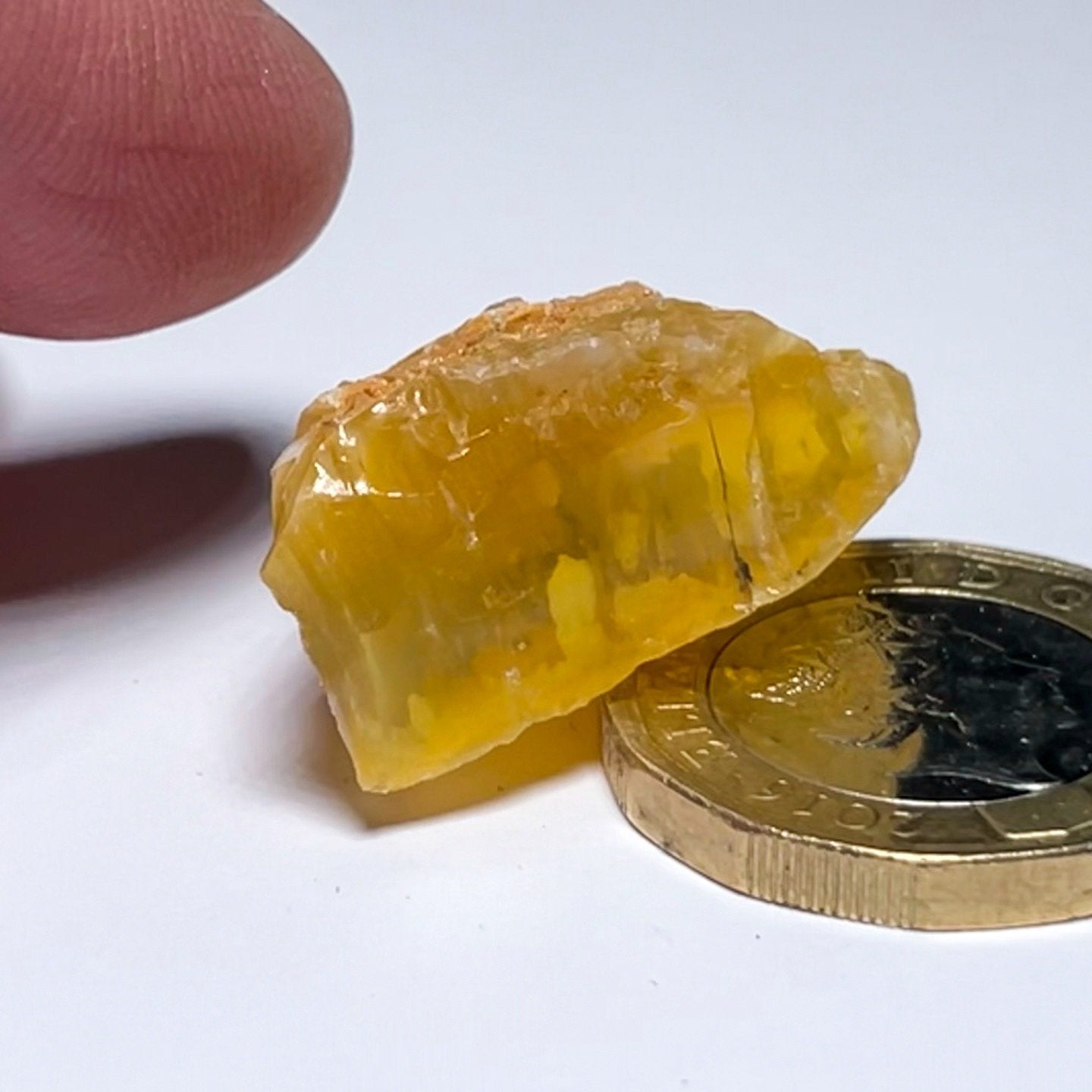 27.18Ct Opal Tanzania Untreated Unheated From A 1999 Deposit Chatoyant (Pearly Cats-Eye Effect)