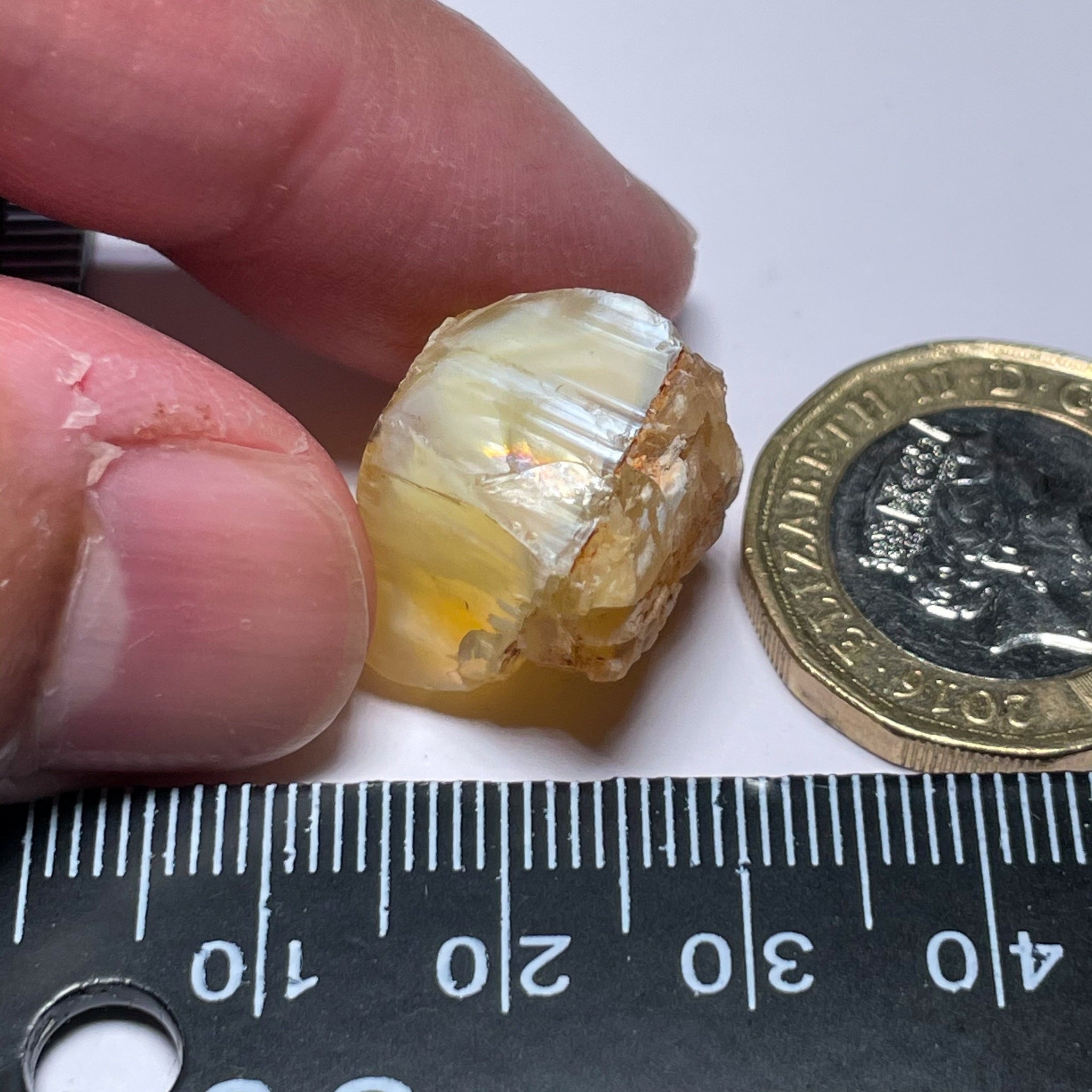 24.44Ct Opal Tanzania Untreated Unheated From A 1999 Deposit Chatoyant (White Pearly Cats-Eye