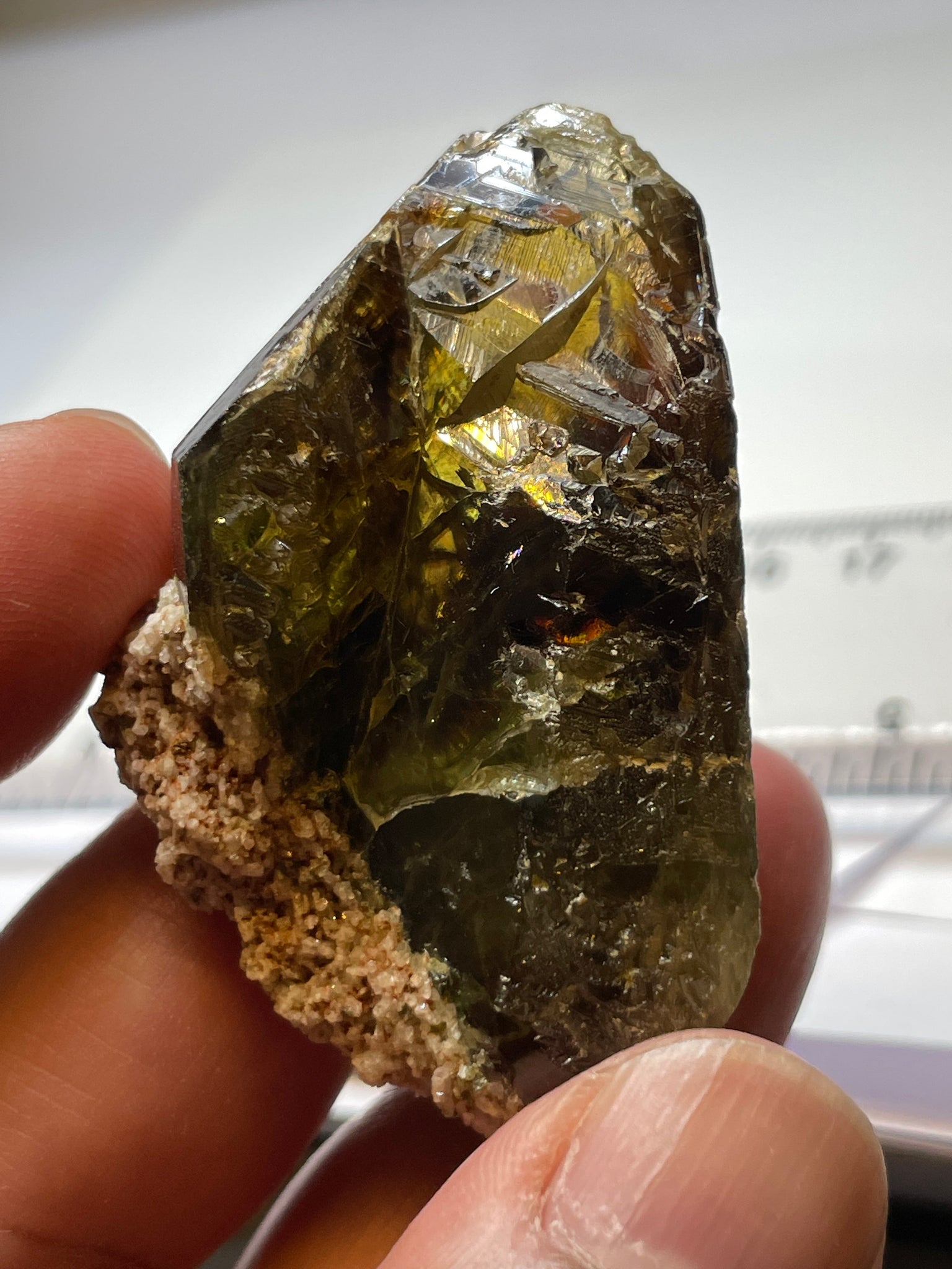 227.39Ct / 45.47Gm Tanzanian Sphene Crystal Untreated Unheated. 55.6 X 41.1 17.7Mm Very High End