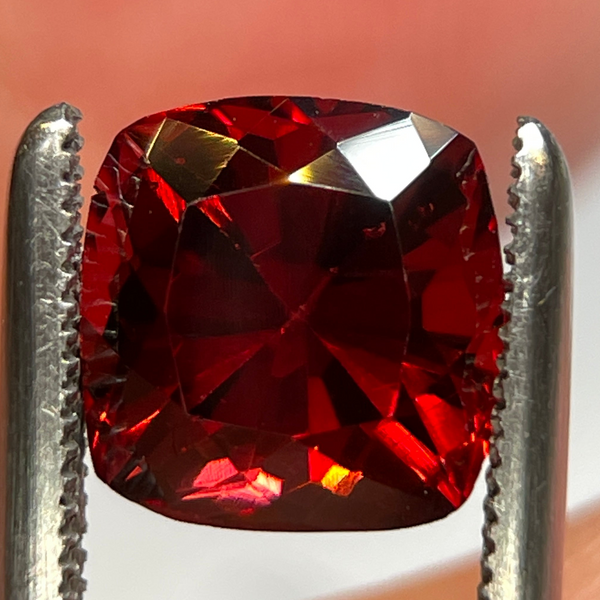 Malaya Garnet. 3.35ct, Tanzania. Untreated Unheated